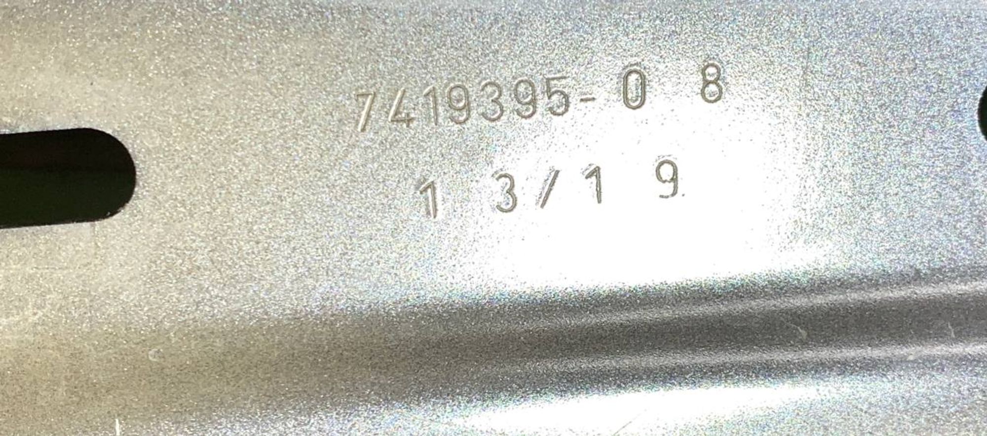 https://ycs.partsauto.market/partsauto-images/thmbs/userImages/h353NjtZg3VDP19b5HMt7LlpbQ93/part/3a80ee6c-fce6-465e-818c-bbf0e4e3af43_1719491157421.jpg