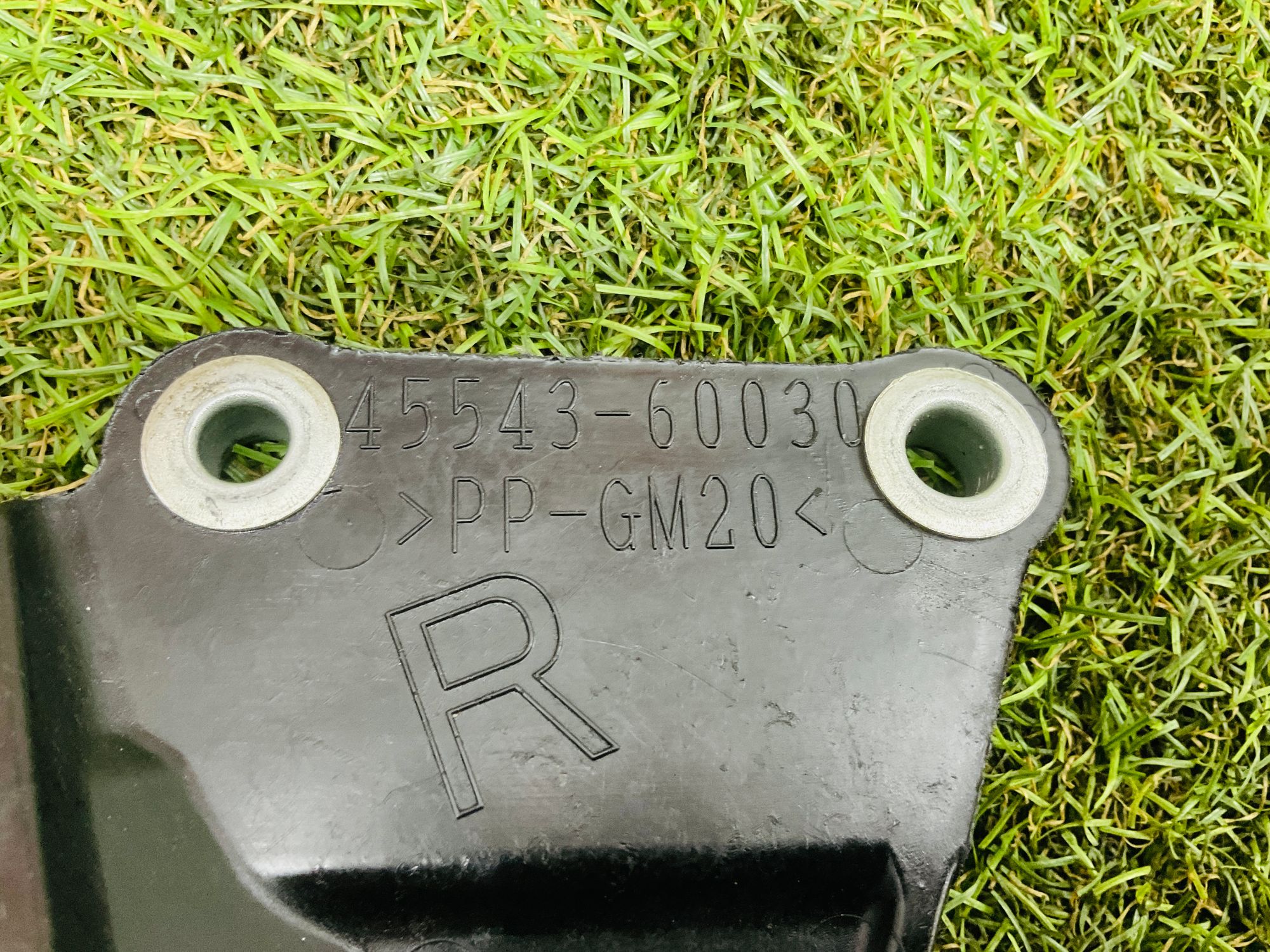 https://ycs.partsauto.market/partsauto-images/thmbs/userImages/h353NjtZg3VDP19b5HMt7LlpbQ93/part/3a8589dd-192a-4d61-a6ff-27142edaccbb_1779807941617.jpg