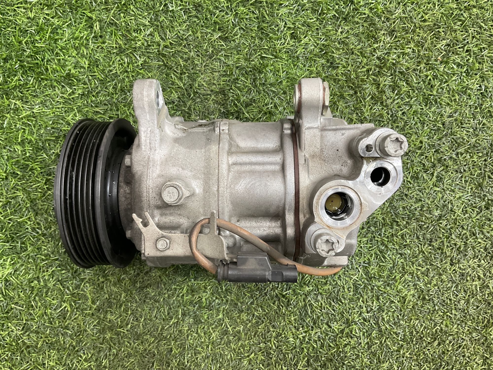 https://ycs.partsauto.market/partsauto-images/thmbs/userImages/h353NjtZg3VDP19b5HMt7LlpbQ93/part/3b19efe6-45cb-490d-994d-56748e8999ef_1745654883393.jpg