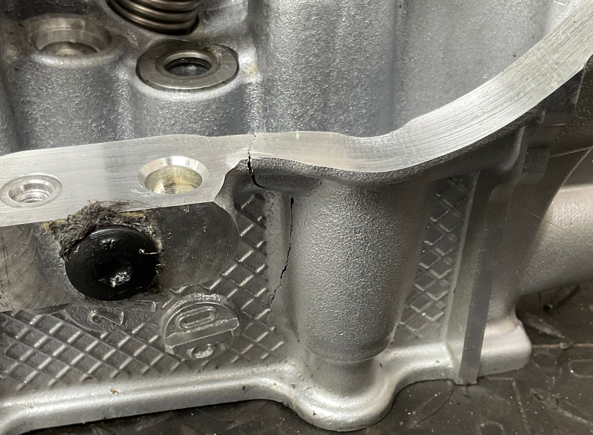 ГБЦ B58B30B новая оригинал с дефектом, 50000 рублей, Москва