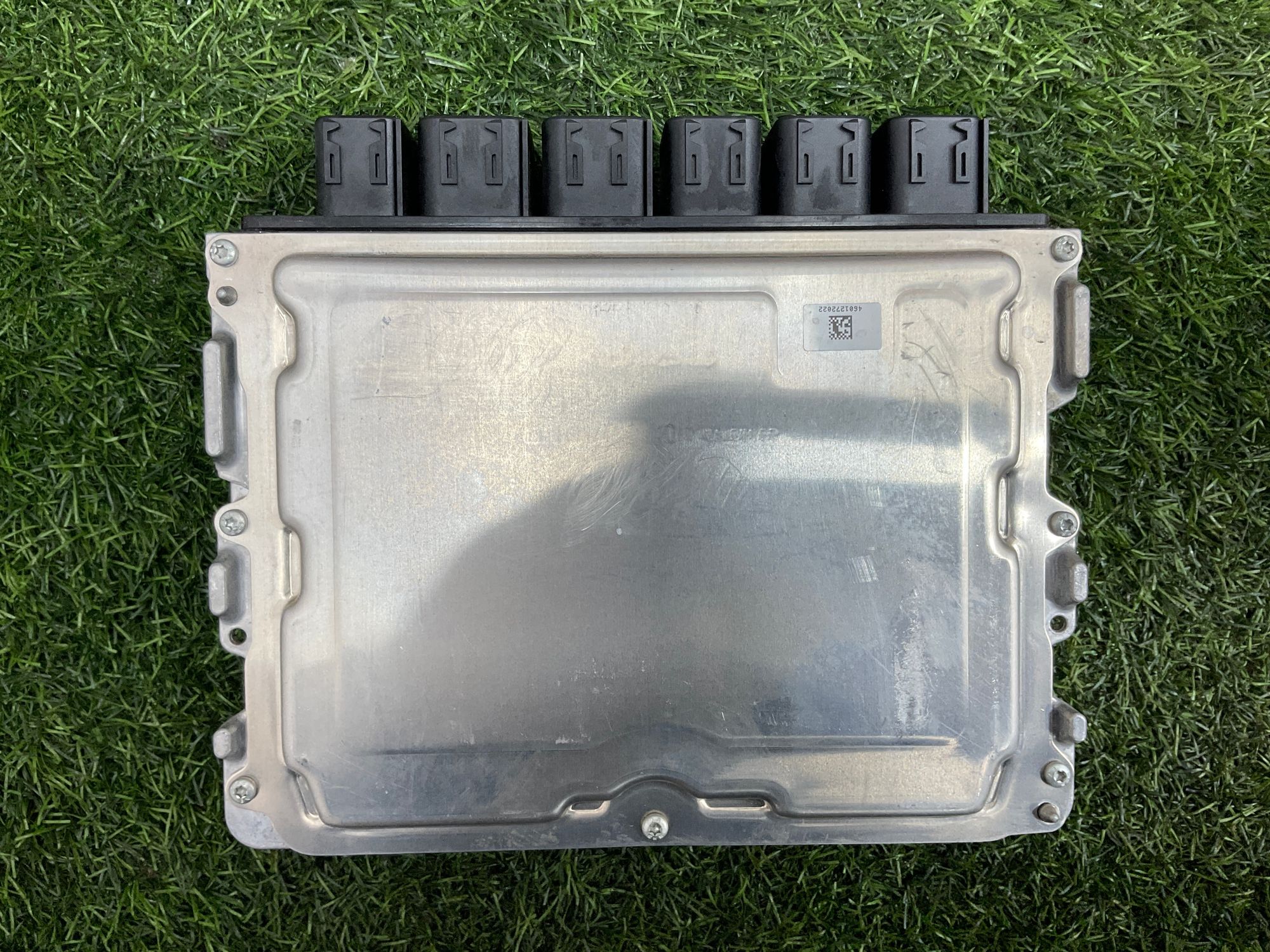 https://ycs.partsauto.market/partsauto-images/thmbs/userImages/h353NjtZg3VDP19b5HMt7LlpbQ93/part/3bbc70c2-cfd9-4b7b-b5eb-e3ff436b9986_1746517328358.jpg