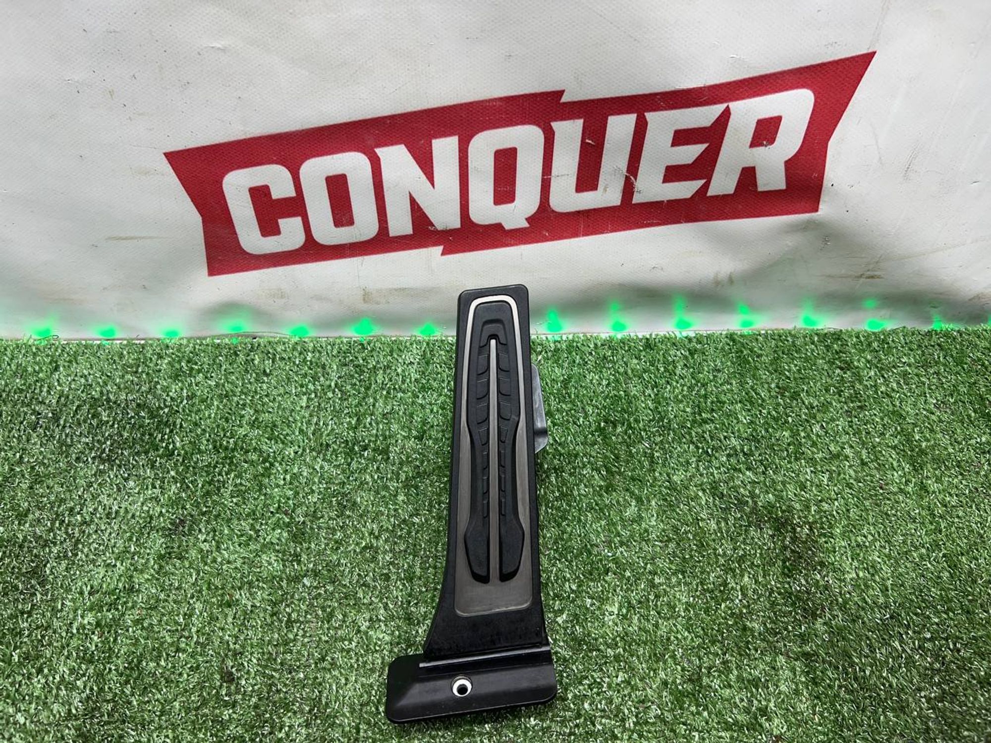 https://ycs.partsauto.market/partsauto-images/thmbs/userImages/h353NjtZg3VDP19b5HMt7LlpbQ93/part/3c05bcce-76b2-4065-bf25-96442e034603_1730297695701.jpg