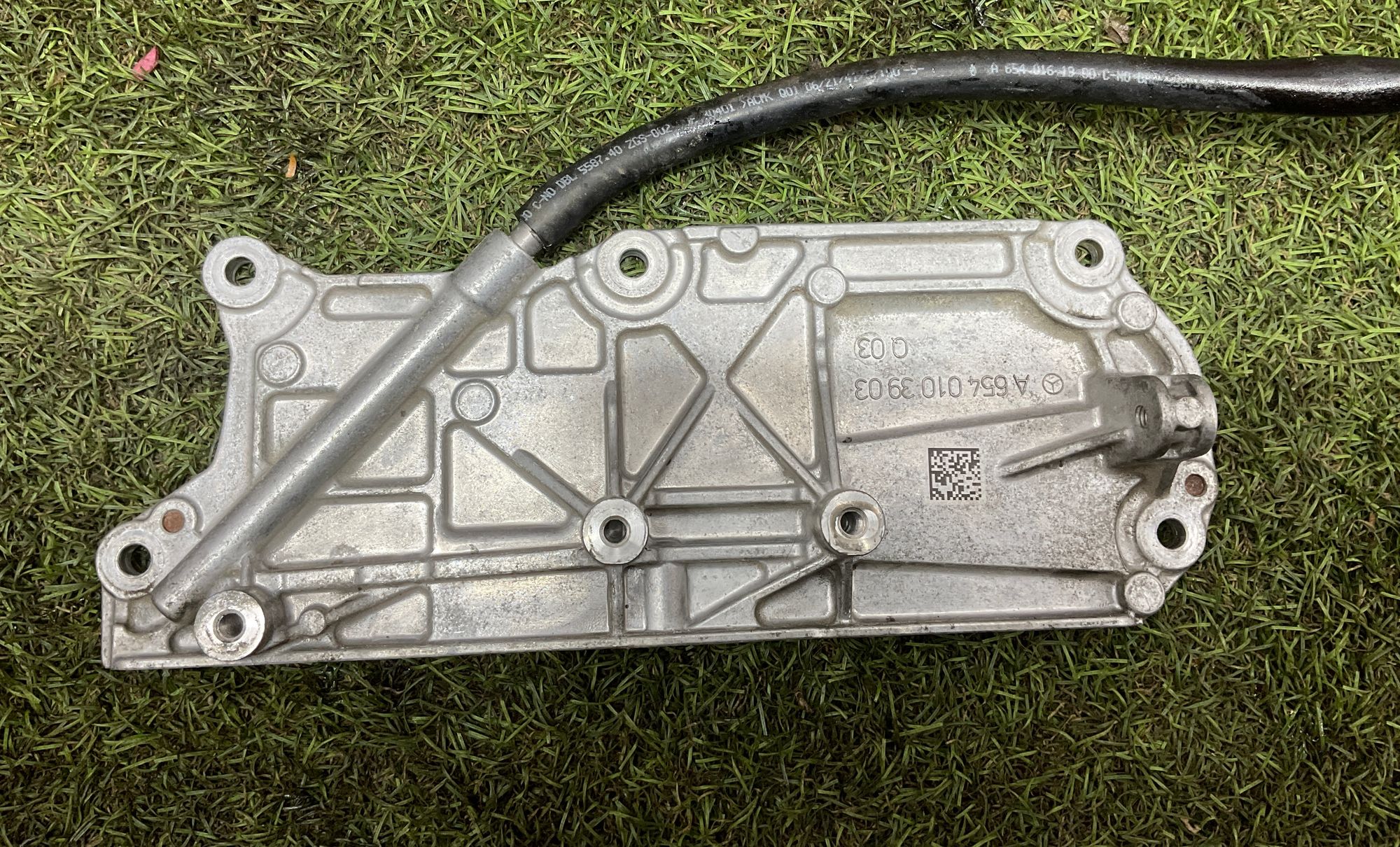 Крышка распредвала M 654920 Mercedes-Benz C-Класс W205/S205/C205/A205 рестайлинг (2018—2021) 2021, 2000 рублей, Москва