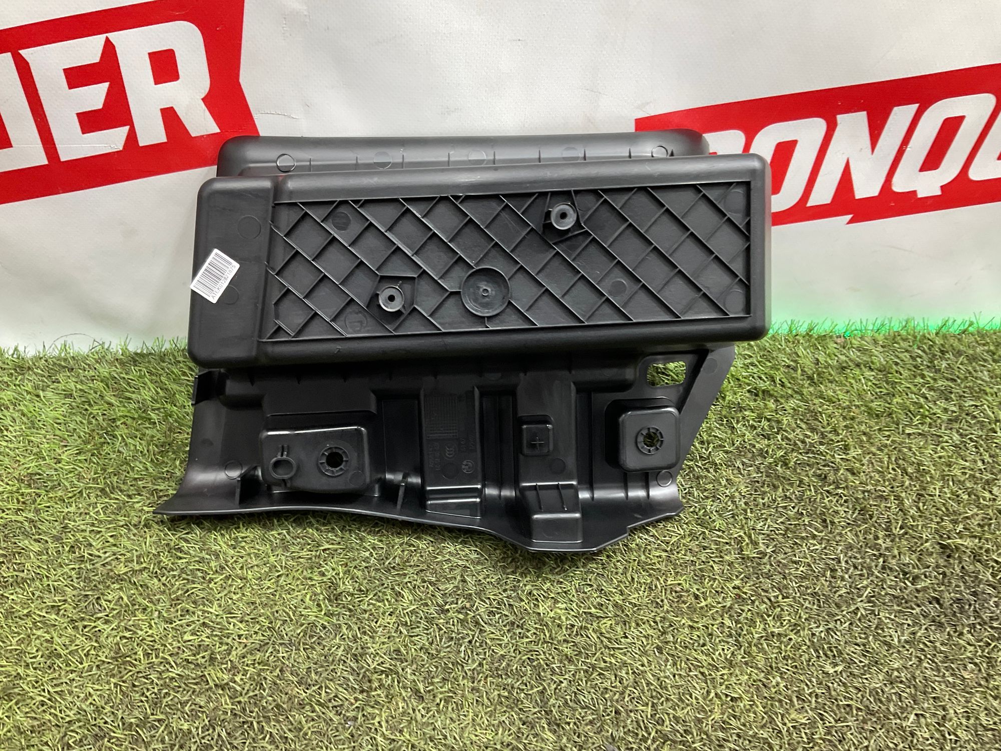 Ящик багажника правый BMW M5, F90 рестайлинг 2022, 2000 рублей, Москва