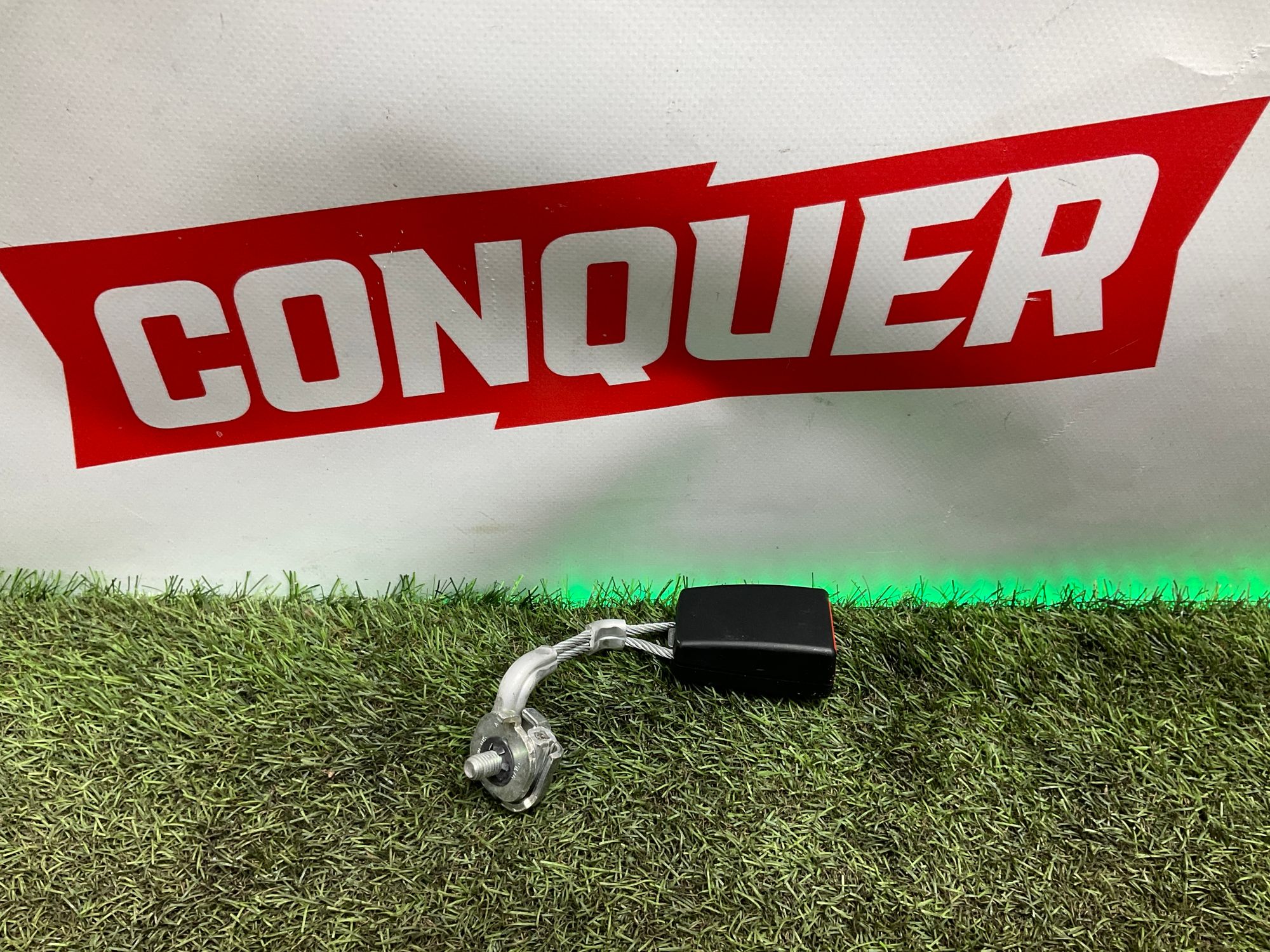 Замок ремня безопасности задний правый BMW 6 F06, 1000 рублей, Москва