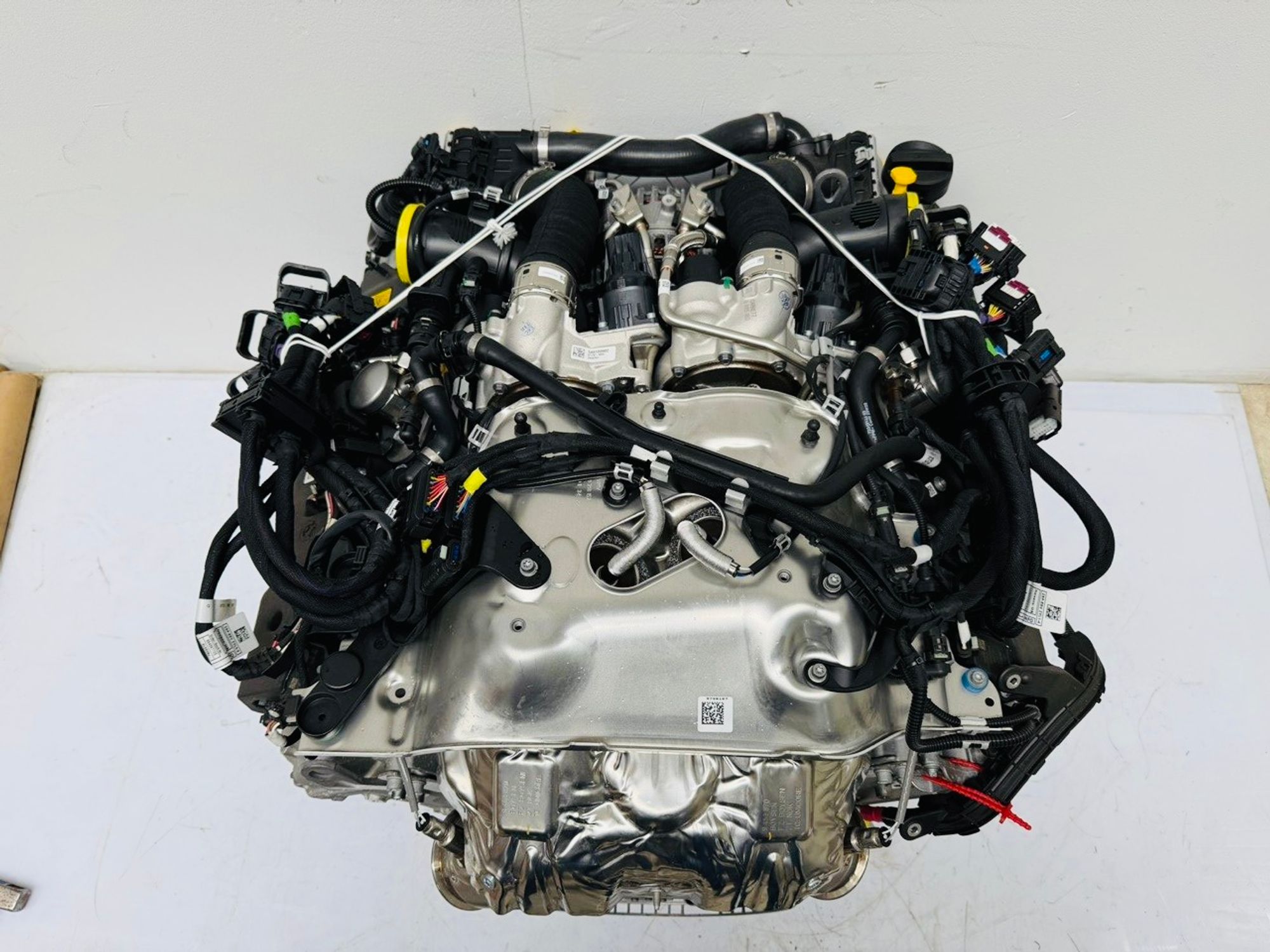 Двигатель N63B44E Land Rover Range Rover V 2023 новый, 3000000 рублей, Москва