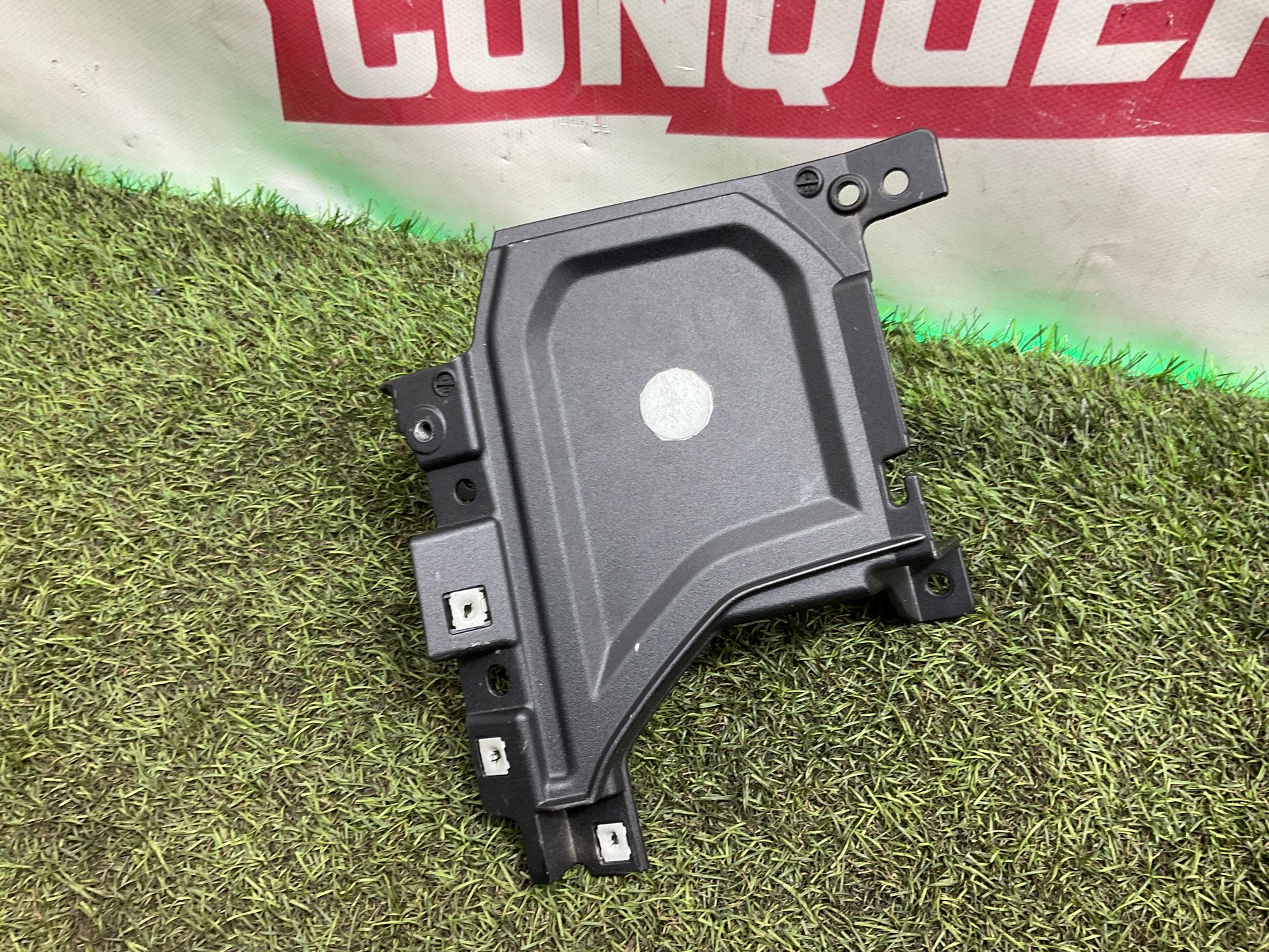 Накладка передней панели Land Rover Defender II L663 2022, 10000 рублей, Москва