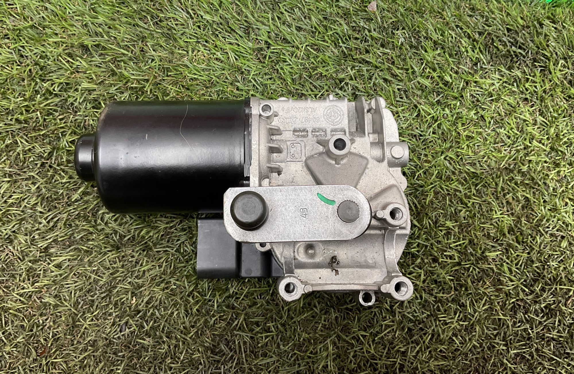 Моторчик стеклоочистителя передний BMW M5 F90 рестайлинг 2022, 3000 рублей, Москва