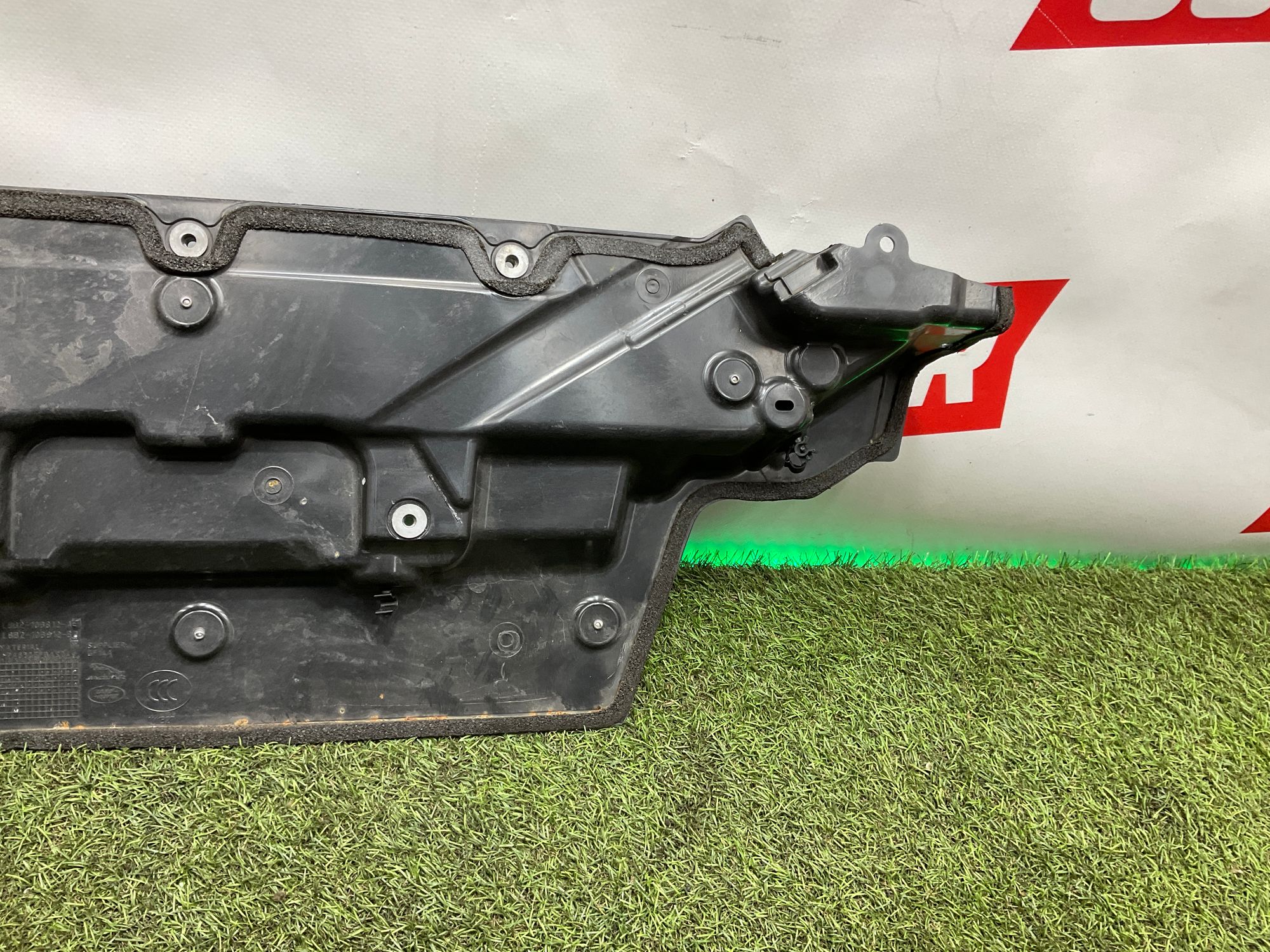 Накладка моторного отсека верхняя Land Rover Defender L663 II 2022, 6000 рублей, Москва