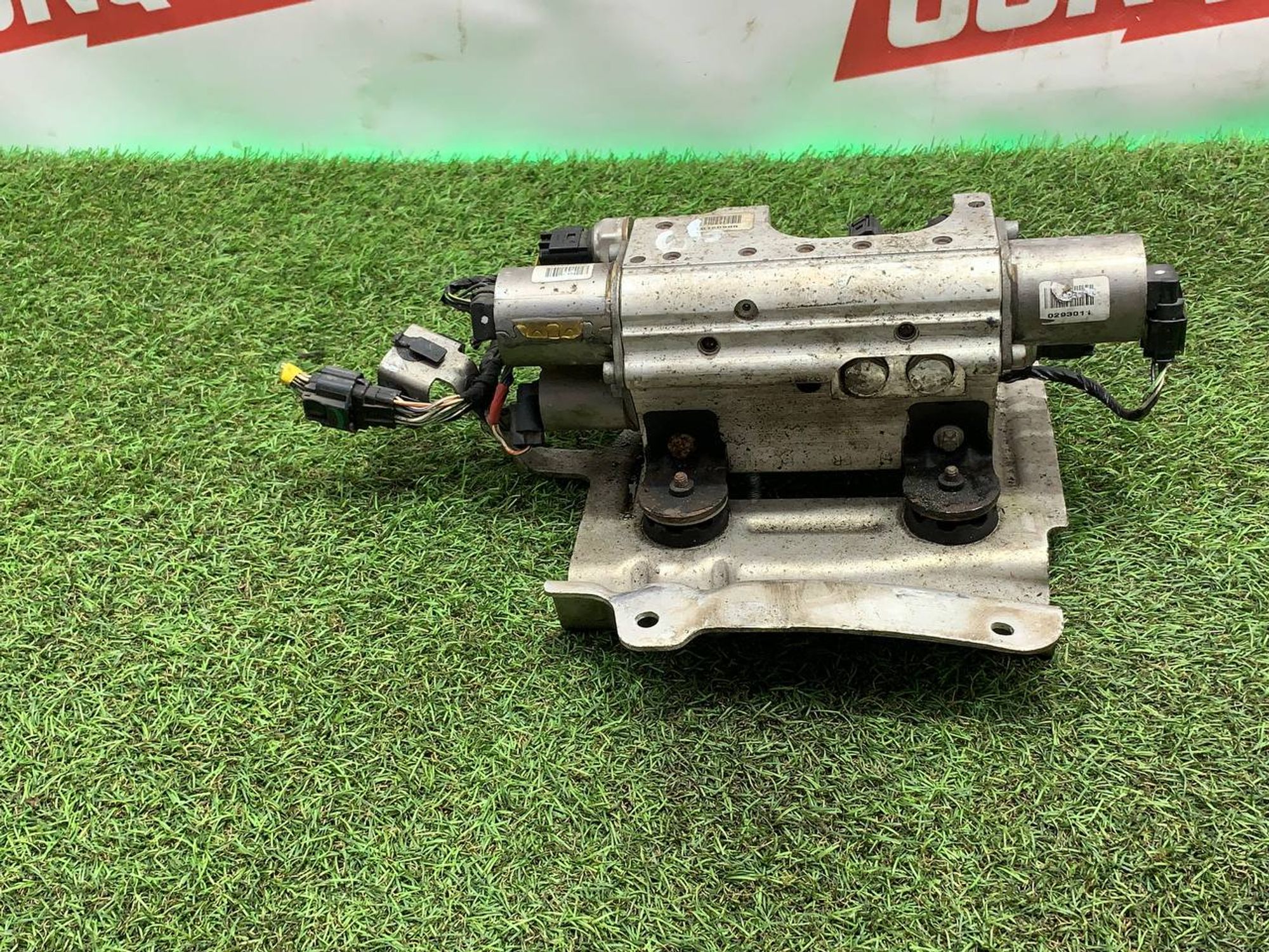 https://ycs.partsauto.market/partsauto-images/thmbs/userImages/h353NjtZg3VDP19b5HMt7LlpbQ93/part/3d2e488f-4008-4e06-947b-f08e6281e1a6_1713192958363.jpg