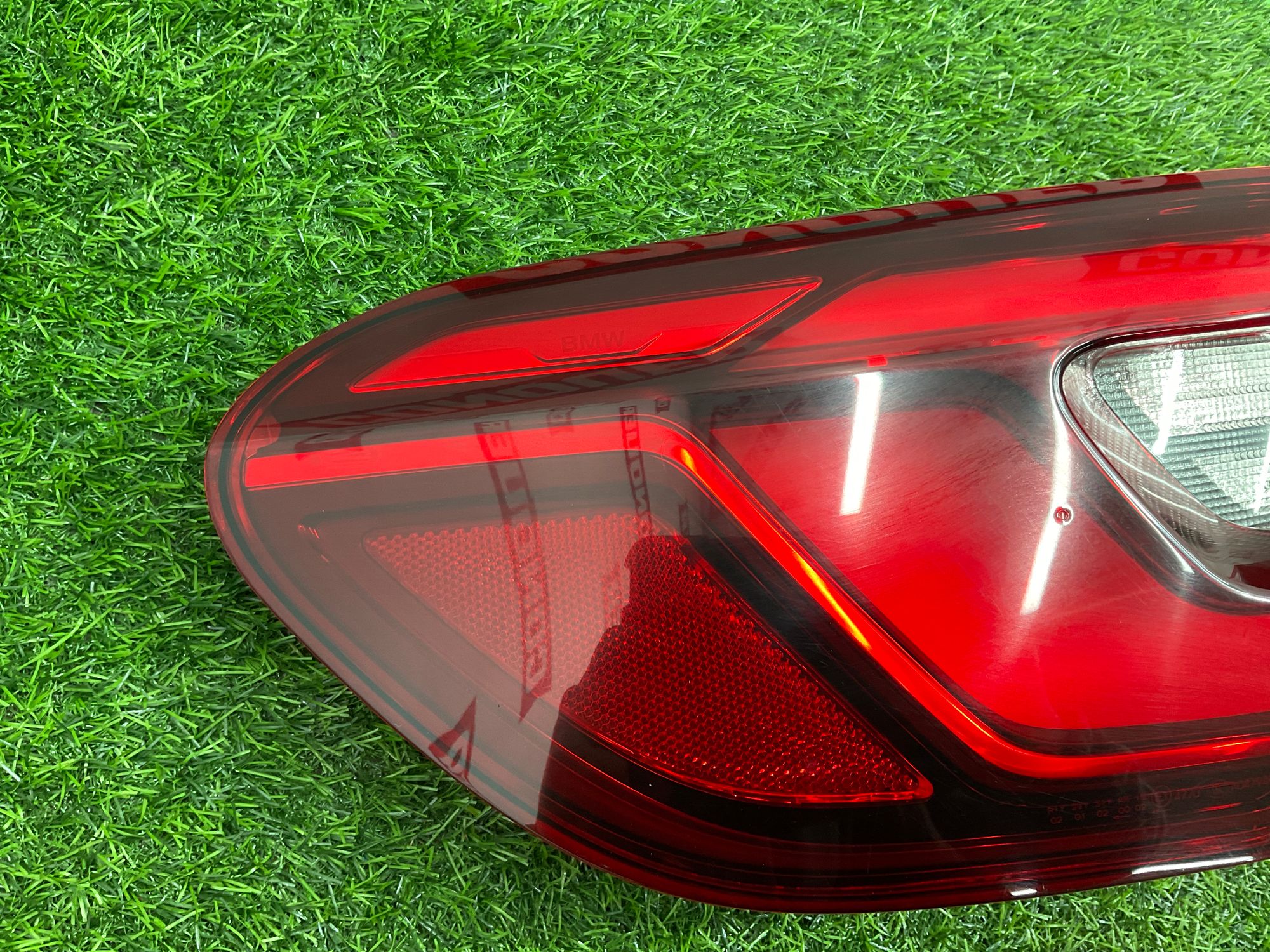 https://ycs.partsauto.market/partsauto-images/thmbs/userImages/h353NjtZg3VDP19b5HMt7LlpbQ93/part/3d3518ef-832a-4d30-a6c7-bf22d9f087ad_1741686158850.jpg