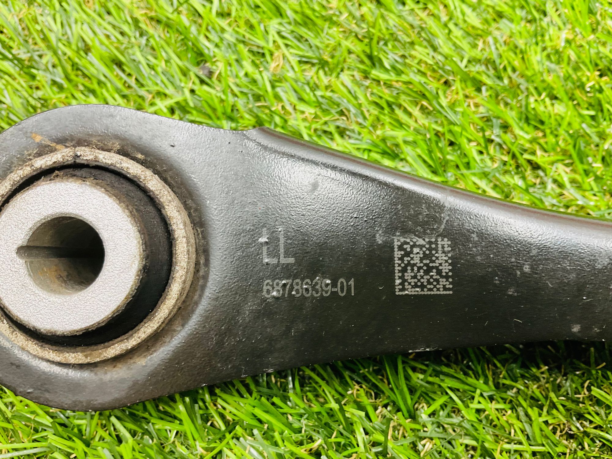 https://ycs.partsauto.market/partsauto-images/thmbs/userImages/h353NjtZg3VDP19b5HMt7LlpbQ93/part/3d3e2df3-4dfd-4f34-8a8c-dfdc31b4788c_1781602215744.jpg