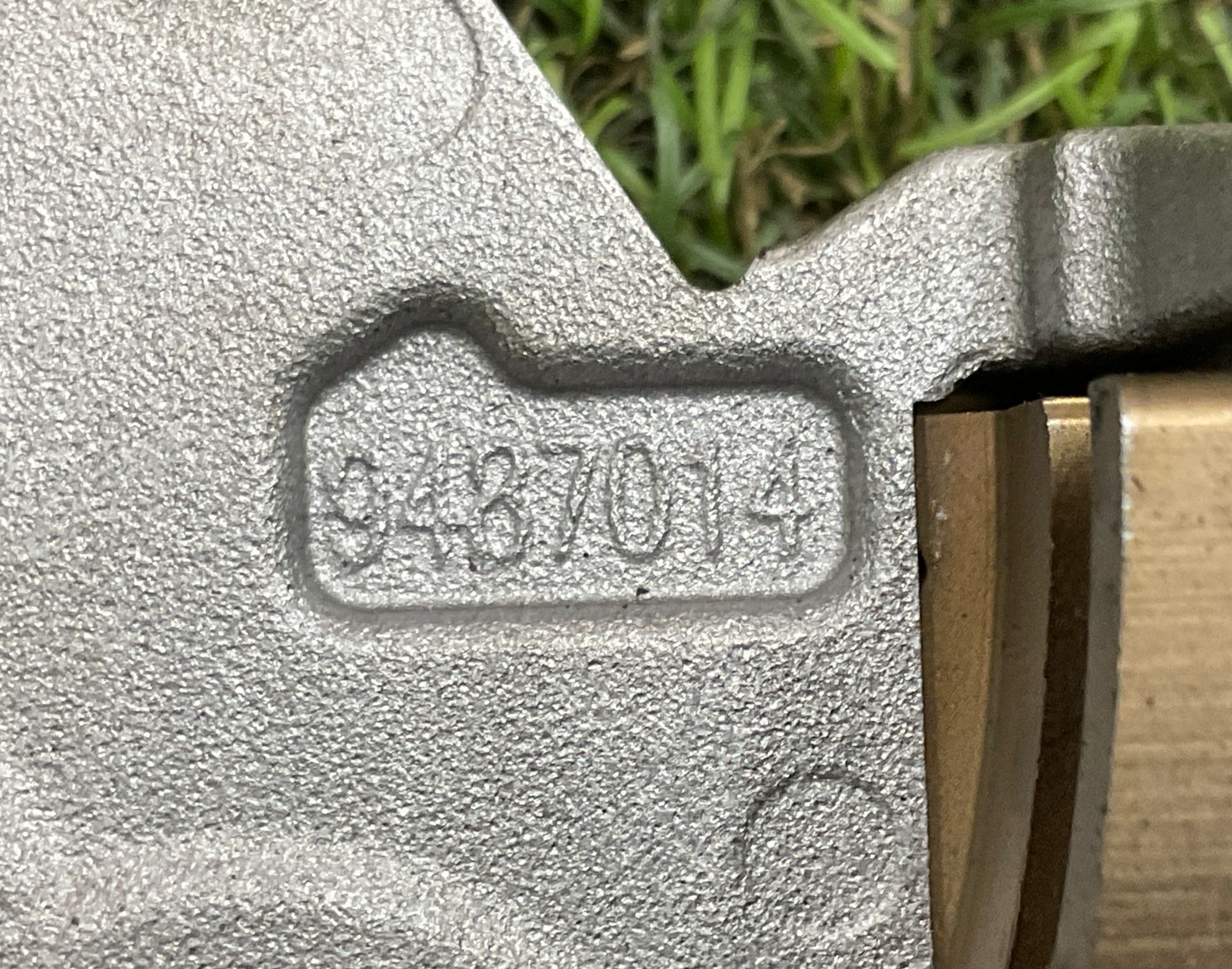 Крепление эксцентрикового вала B58 новый оригинал, 1000 рублей, Москва