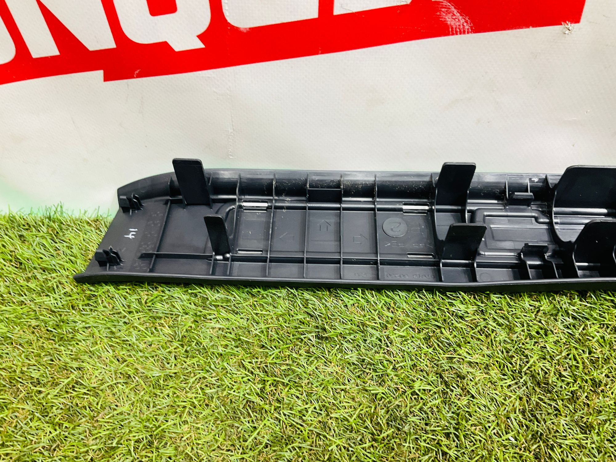 https://ycs.partsauto.market/partsauto-images/thmbs/userImages/h353NjtZg3VDP19b5HMt7LlpbQ93/part/3dbf795d-4095-4424-a55b-d5b20ef1c727_1779720332227.jpg