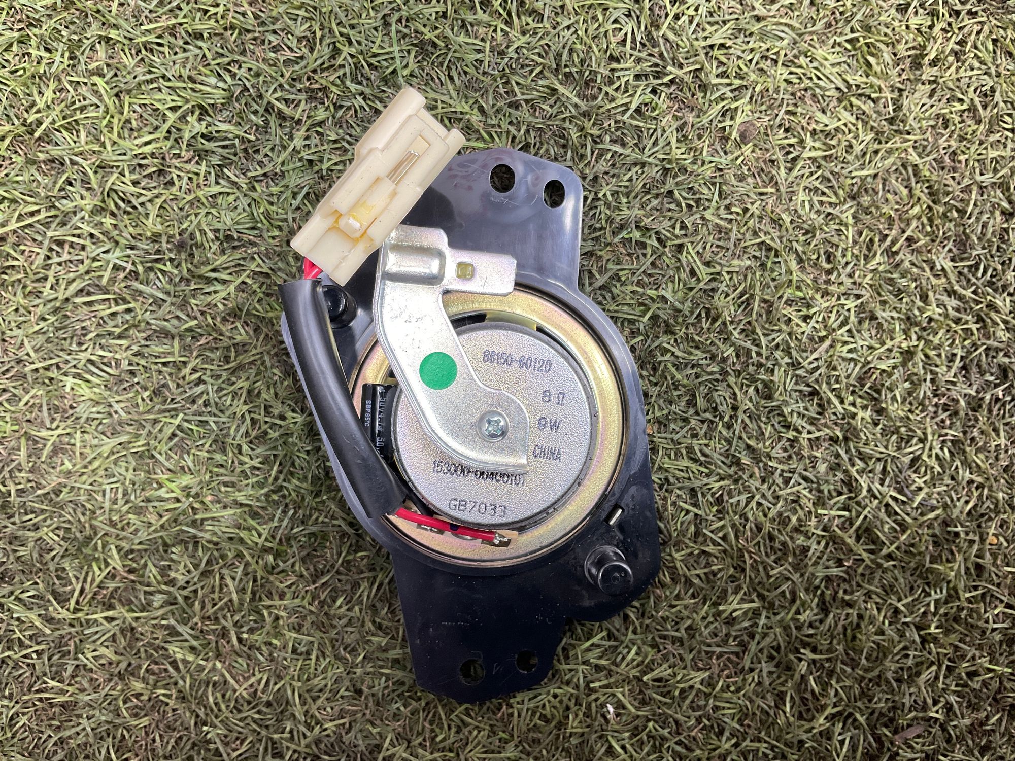 Динамик передней панели Toyota Land Cruiser 200 рестайлинг 2 (2015—2023) 2017, 3000 рублей, Москва