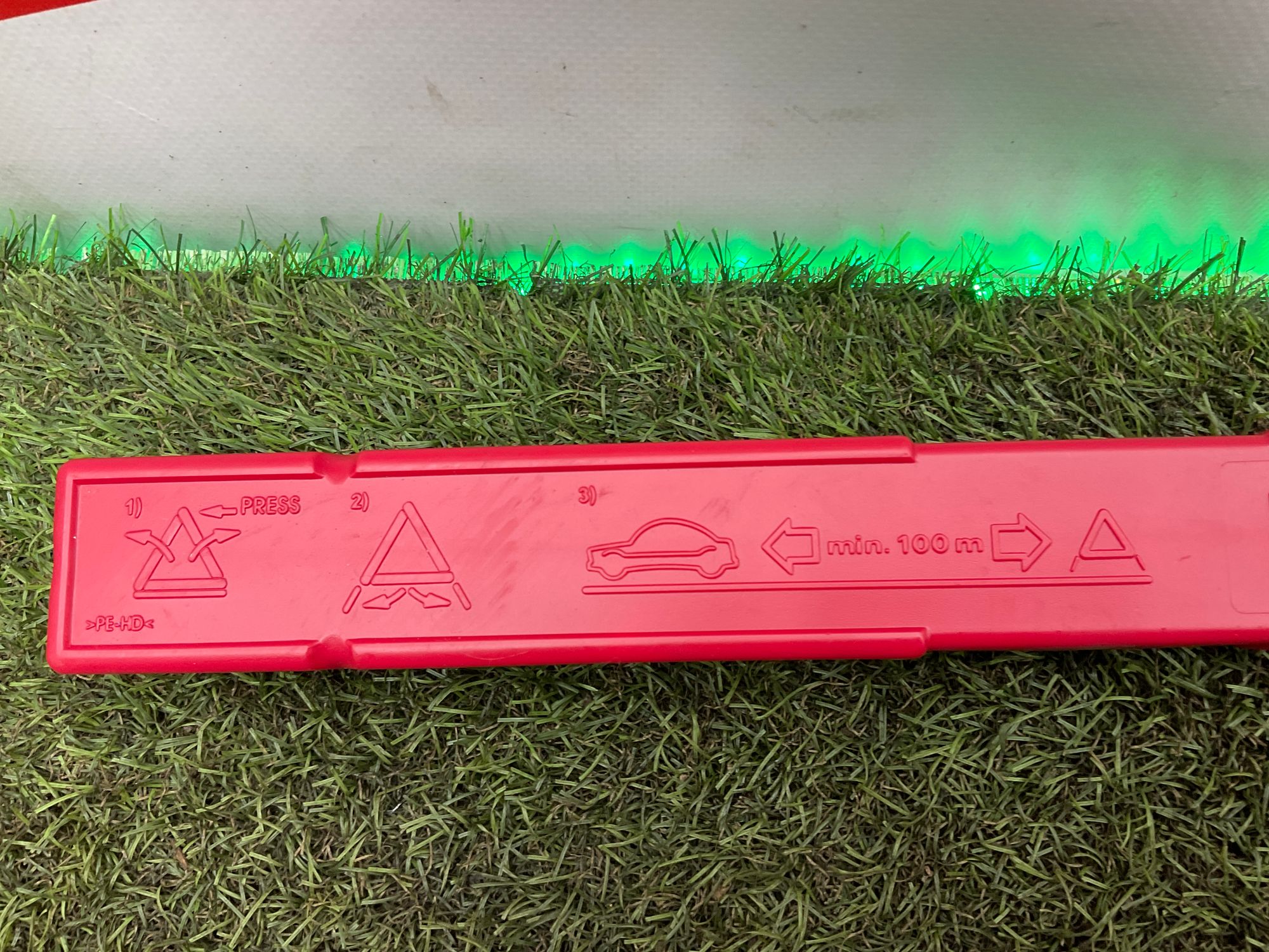 Знак аварийной остановки BMW M5, F90 рестайлинг 2022, 1000 рублей, Москва