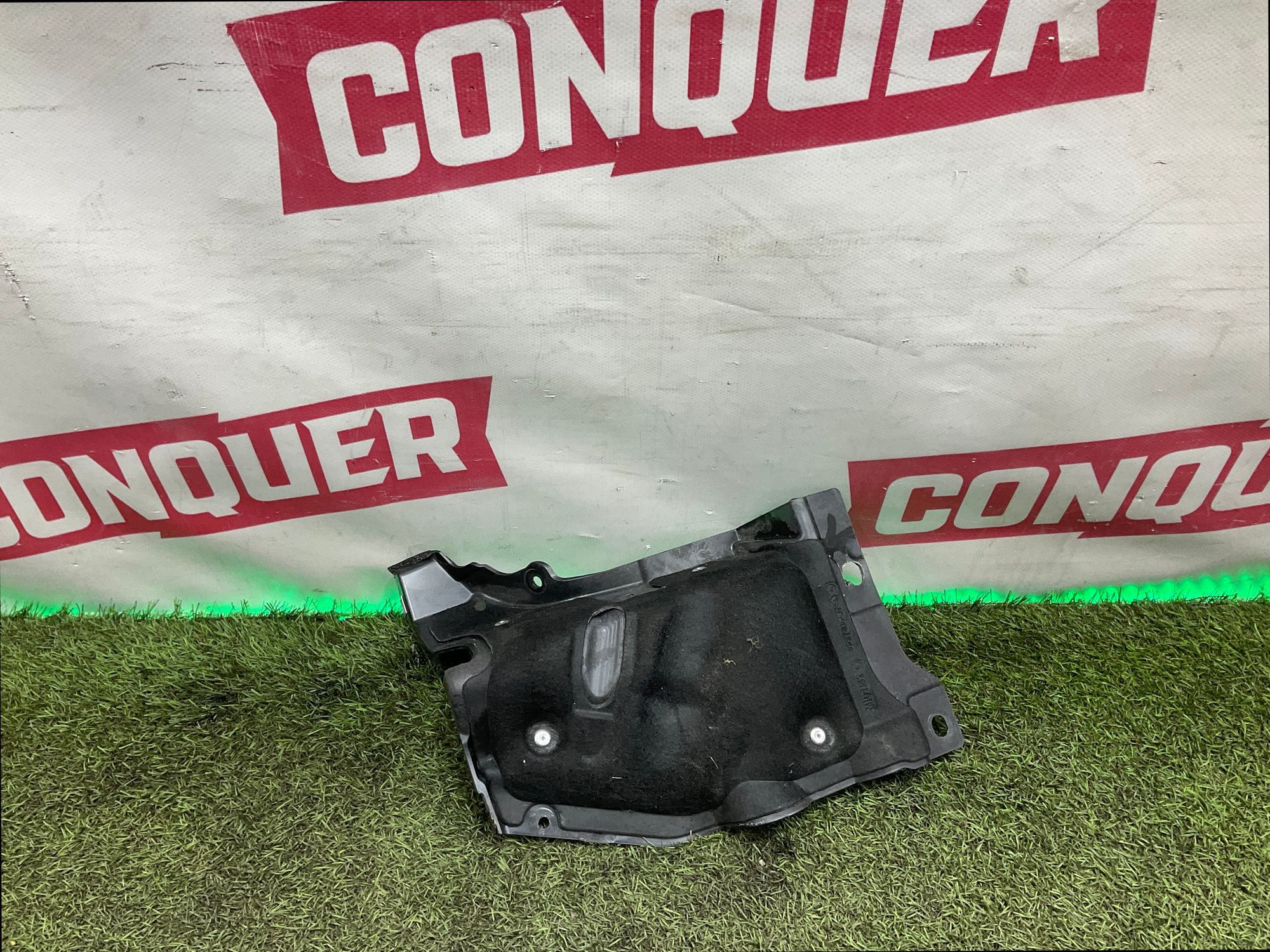 Шумоизоляция двигателя левая Land Rover Defender II L663 2022, 3000 рублей, Москва