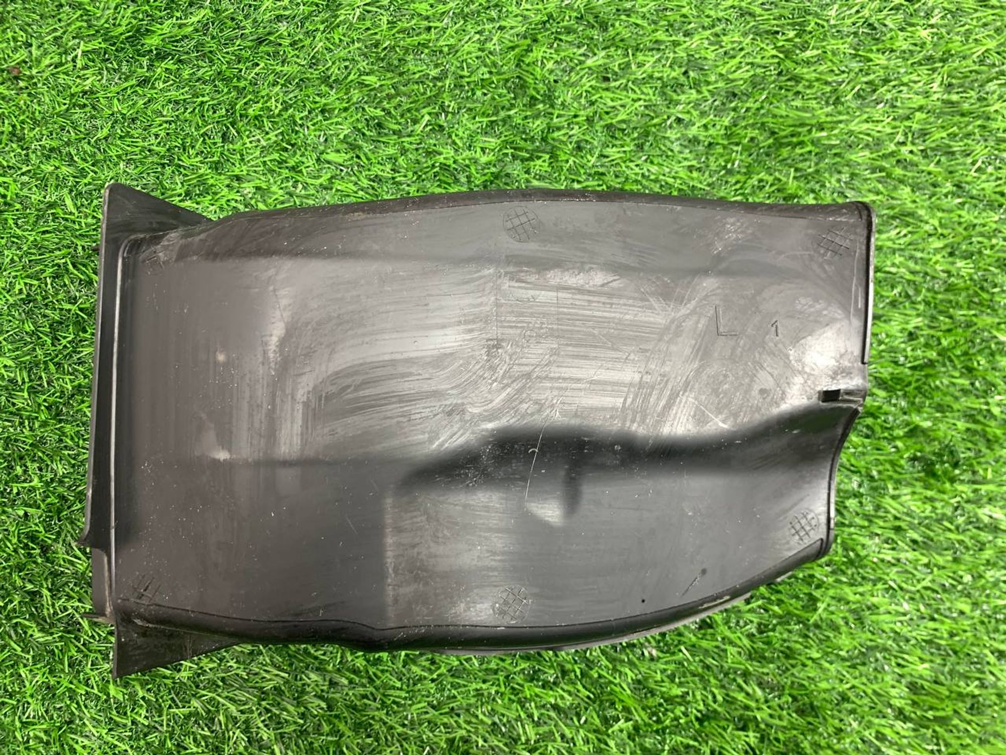 https://ycs.partsauto.market/partsauto-images/thmbs/userImages/h353NjtZg3VDP19b5HMt7LlpbQ93/part/3e8bbc5e-3232-4a02-a7b7-5ff5a57d5e7b_1733143640004.jpg