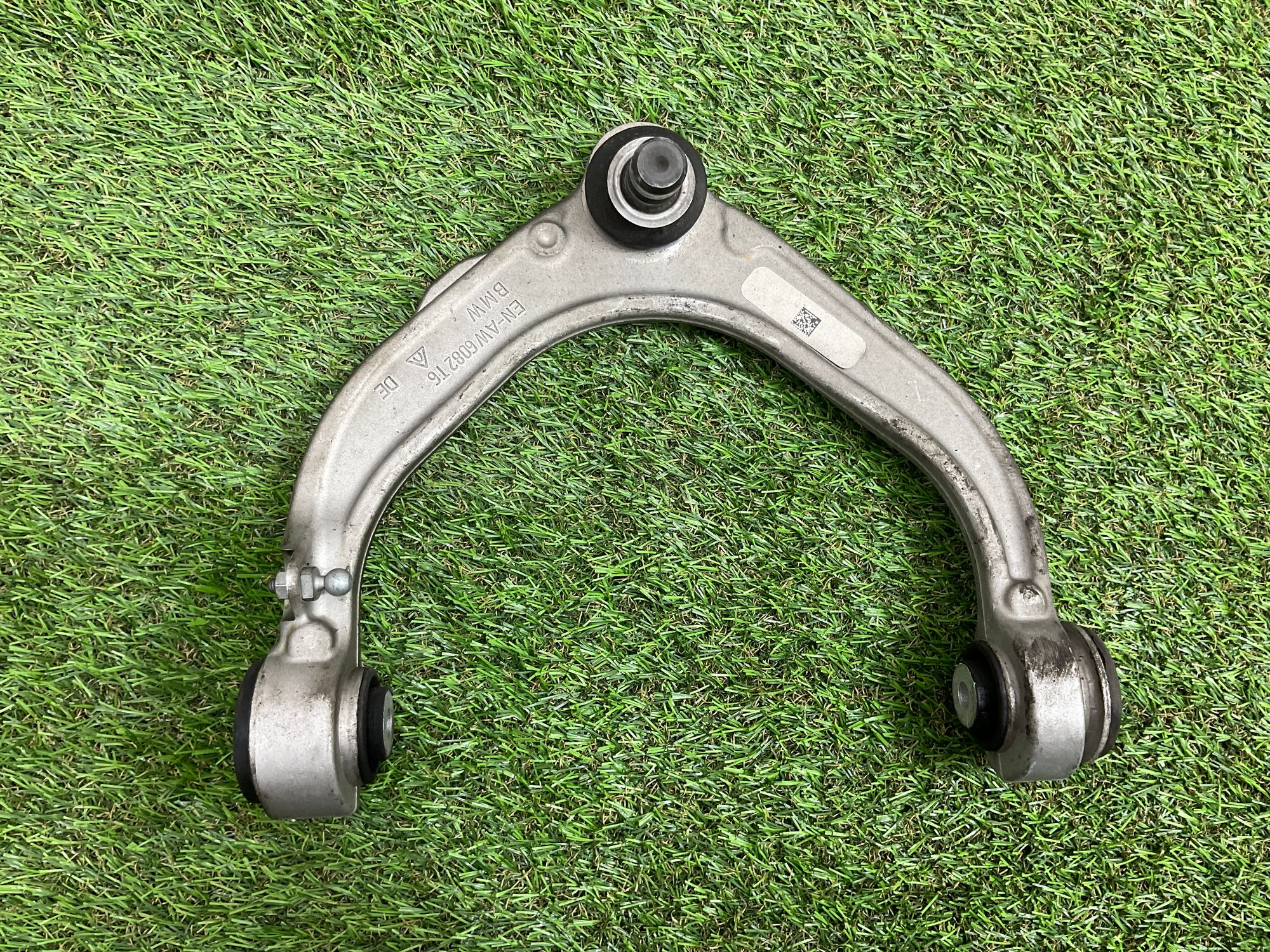 https://ycs.partsauto.market/partsauto-images/thmbs/userImages/h353NjtZg3VDP19b5HMt7LlpbQ93/part/3ed6414e-cd33-4509-b057-c3e9395ec874_1746862721295.jpg