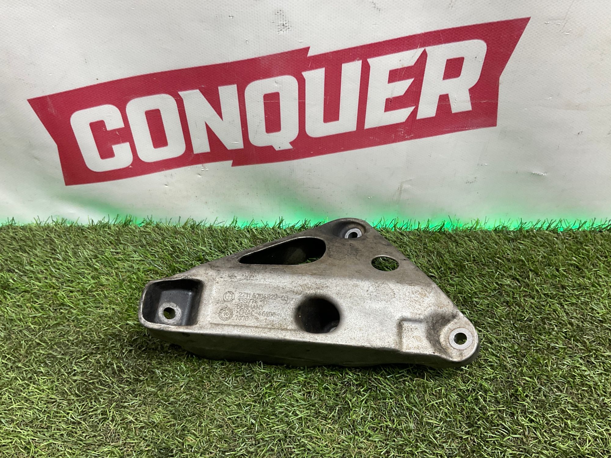 Кронштейн двигателя левый BMW X3, F25 N57D30, 3000 рублей, Москва