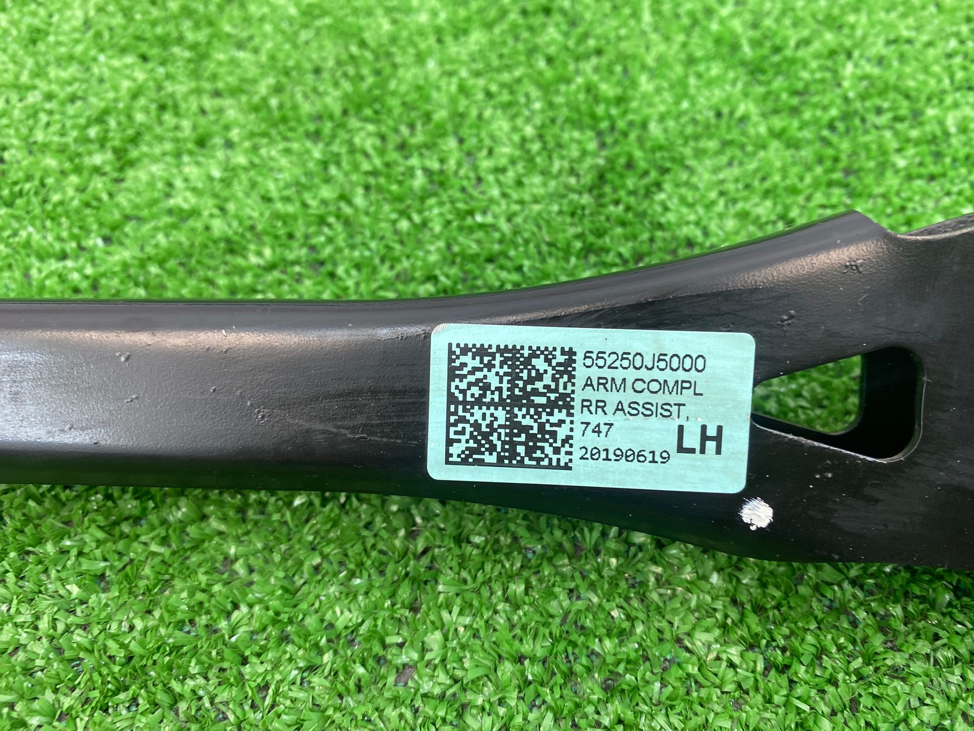 https://ycs.partsauto.market/partsauto-images/thmbs/userImages/h353NjtZg3VDP19b5HMt7LlpbQ93/part/3fb23990-9a57-441a-8a4e-5d6d6d47a91a_1741701007043.jpg