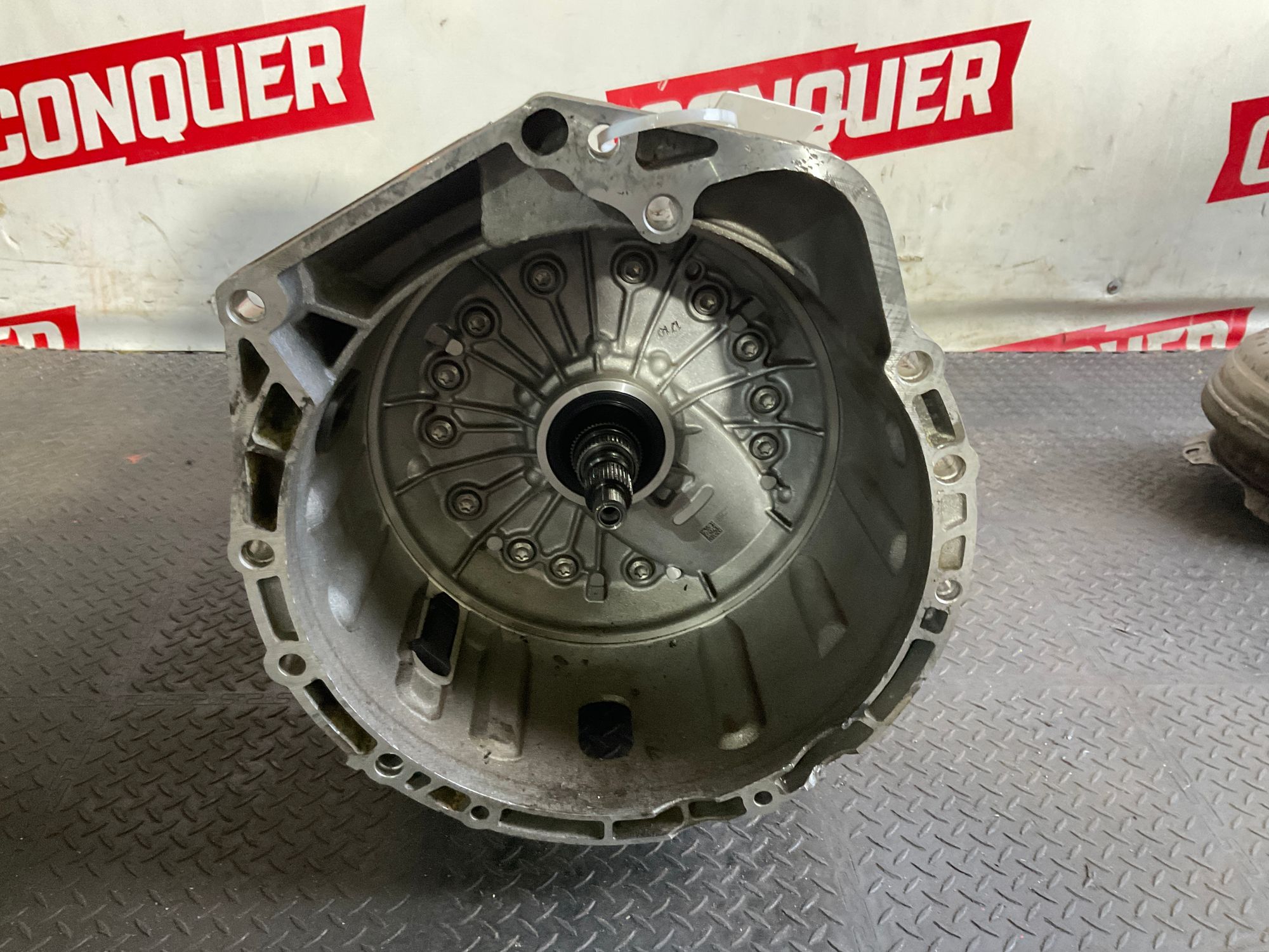 https://ycs.partsauto.market/partsauto-images/thmbs/userImages/h353NjtZg3VDP19b5HMt7LlpbQ93/part/3ff15525-8510-4fd3-a880-a02744741e89_1742223837679.jpg