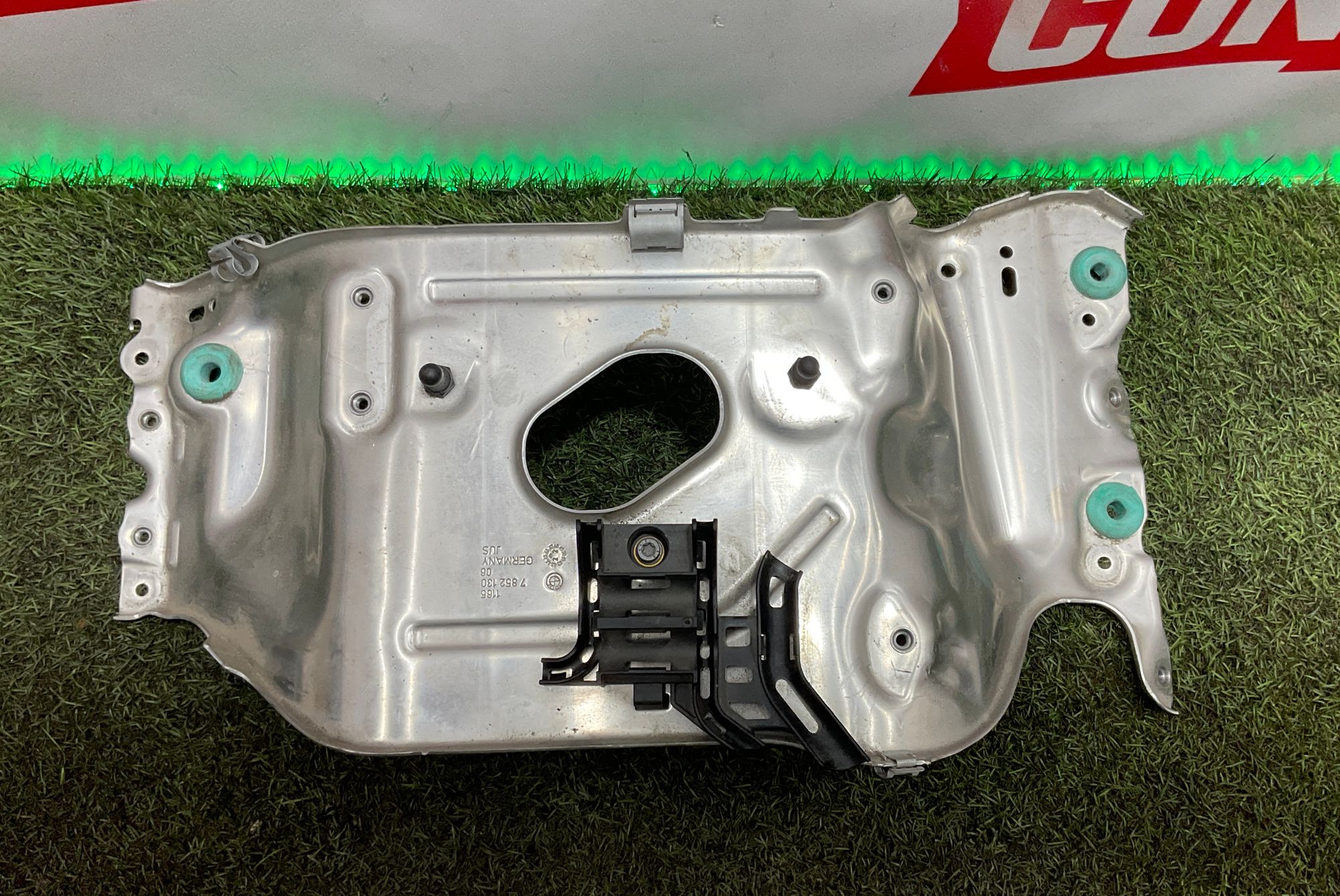 Экран тепловой ДВС S63 BMW M5, F90 рестайлинг 2024, 4000 рублей, Москва