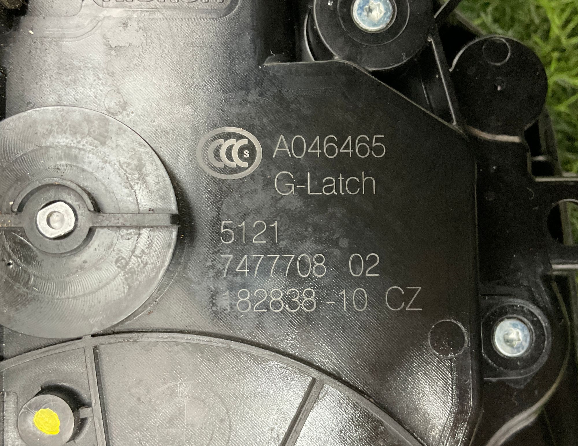 https://ycs.partsauto.market/partsauto-images/thmbs/userImages/h353NjtZg3VDP19b5HMt7LlpbQ93/part/404fcbde-d624-4637-8b1f-f808127a2d16_1737448632638.jpg