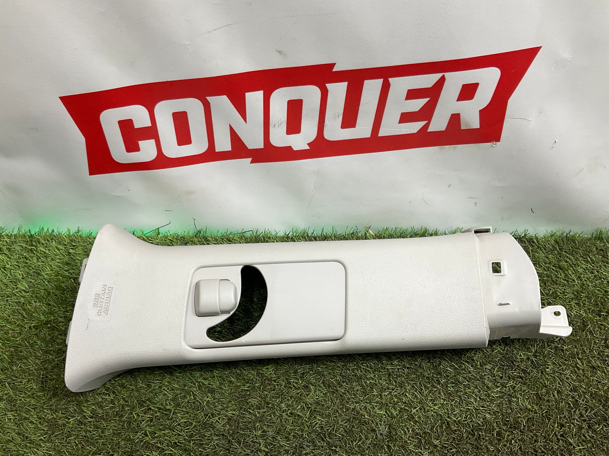 Обшивка стойки задняя правая Toyota Land Cruiser 200 рестайлинг 2 (2015—2023) 2017, 4000 рублей, Москва