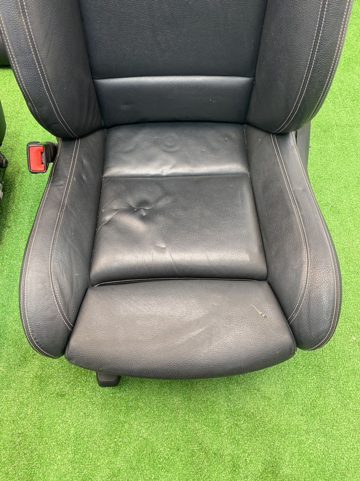 https://ycs.partsauto.market/partsauto-images/thmbs/userImages/h353NjtZg3VDP19b5HMt7LlpbQ93/part/40eab6da-b450-45cc-921f-fa1d90918080_1742549248931.jpg