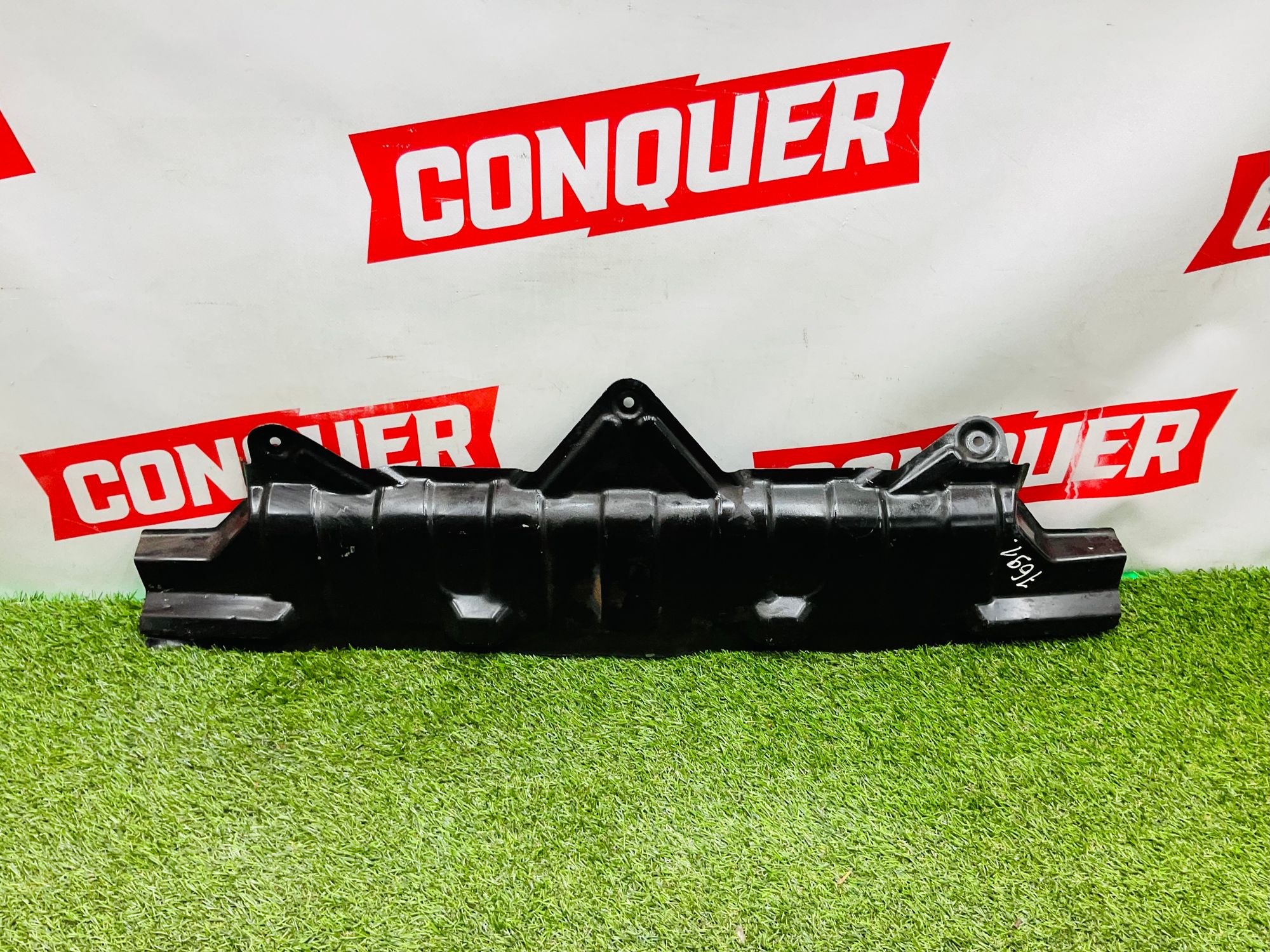 https://ycs.partsauto.market/partsauto-images/thmbs/userImages/h353NjtZg3VDP19b5HMt7LlpbQ93/part/414b0a83-f78d-4776-8ff8-f175e8981002_1784978655956.jpg