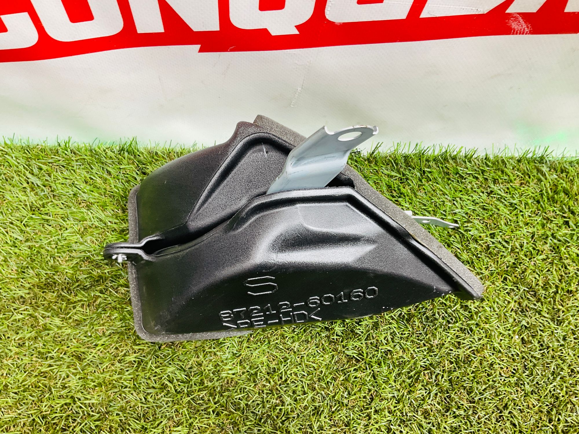 https://ycs.partsauto.market/partsauto-images/thmbs/userImages/h353NjtZg3VDP19b5HMt7LlpbQ93/part/416fef6d-f003-4b8a-8bc1-41e23260c8b5_1779804283321.jpg
