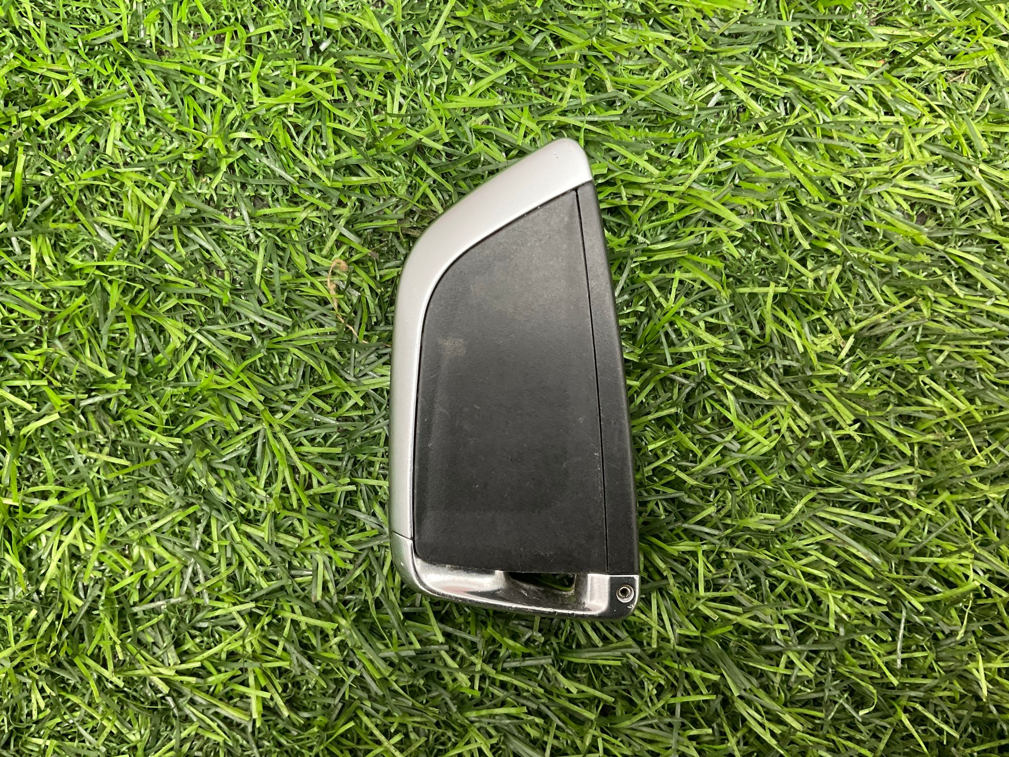 https://ycs.partsauto.market/partsauto-images/thmbs/userImages/h353NjtZg3VDP19b5HMt7LlpbQ93/part/41825f40-25ea-4fb9-973f-251e988c76b4_1738236193021.jpg