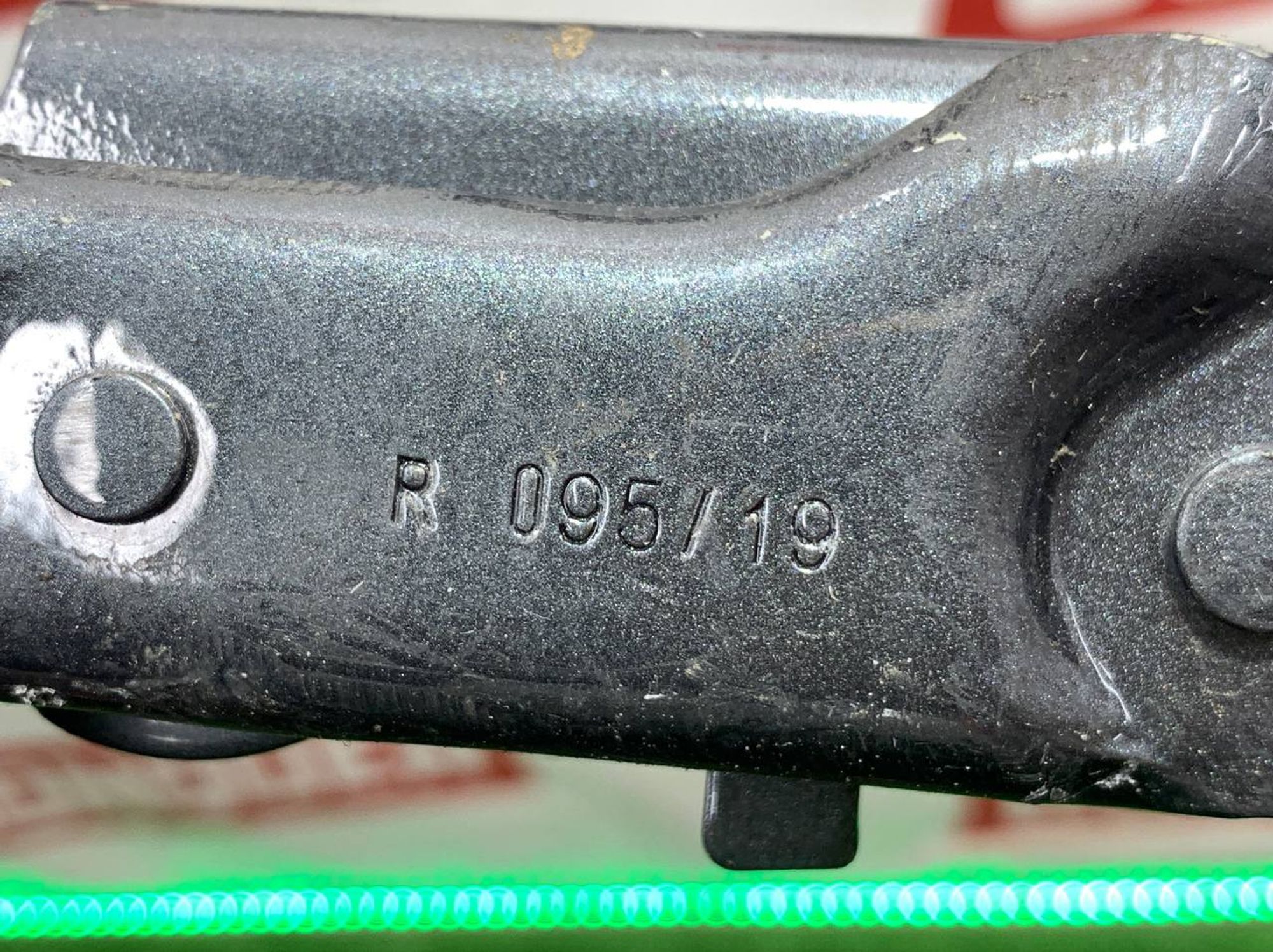 https://ycs.partsauto.market/partsauto-images/thmbs/userImages/h353NjtZg3VDP19b5HMt7LlpbQ93/part/41962c1e-9158-4de6-ba5b-b16149a99ba8_1720106979765.jpg