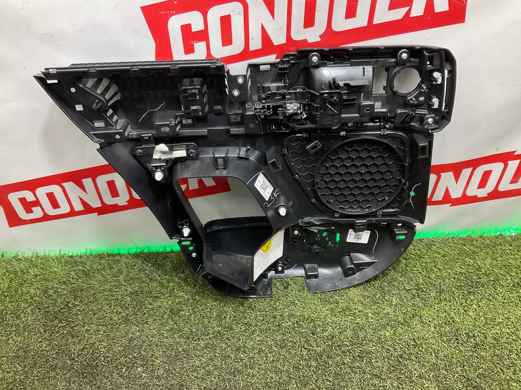 Обшивка двери задней правой Land Rover Defender II 2023, 4000 рублей, Москва