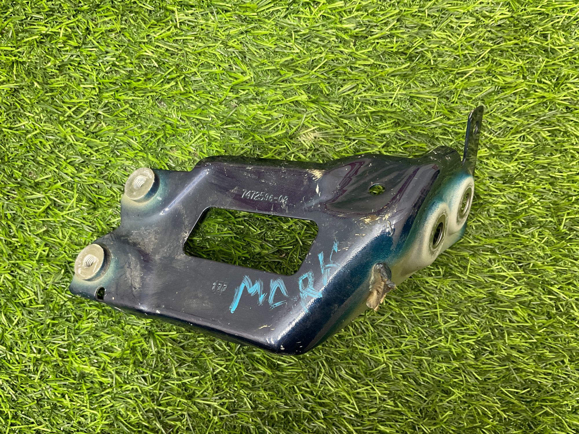 https://ycs.partsauto.market/partsauto-images/thmbs/userImages/h353NjtZg3VDP19b5HMt7LlpbQ93/part/41f3c61a-9f31-4c45-ace6-929e6e8828c5_1735049030687.jpg