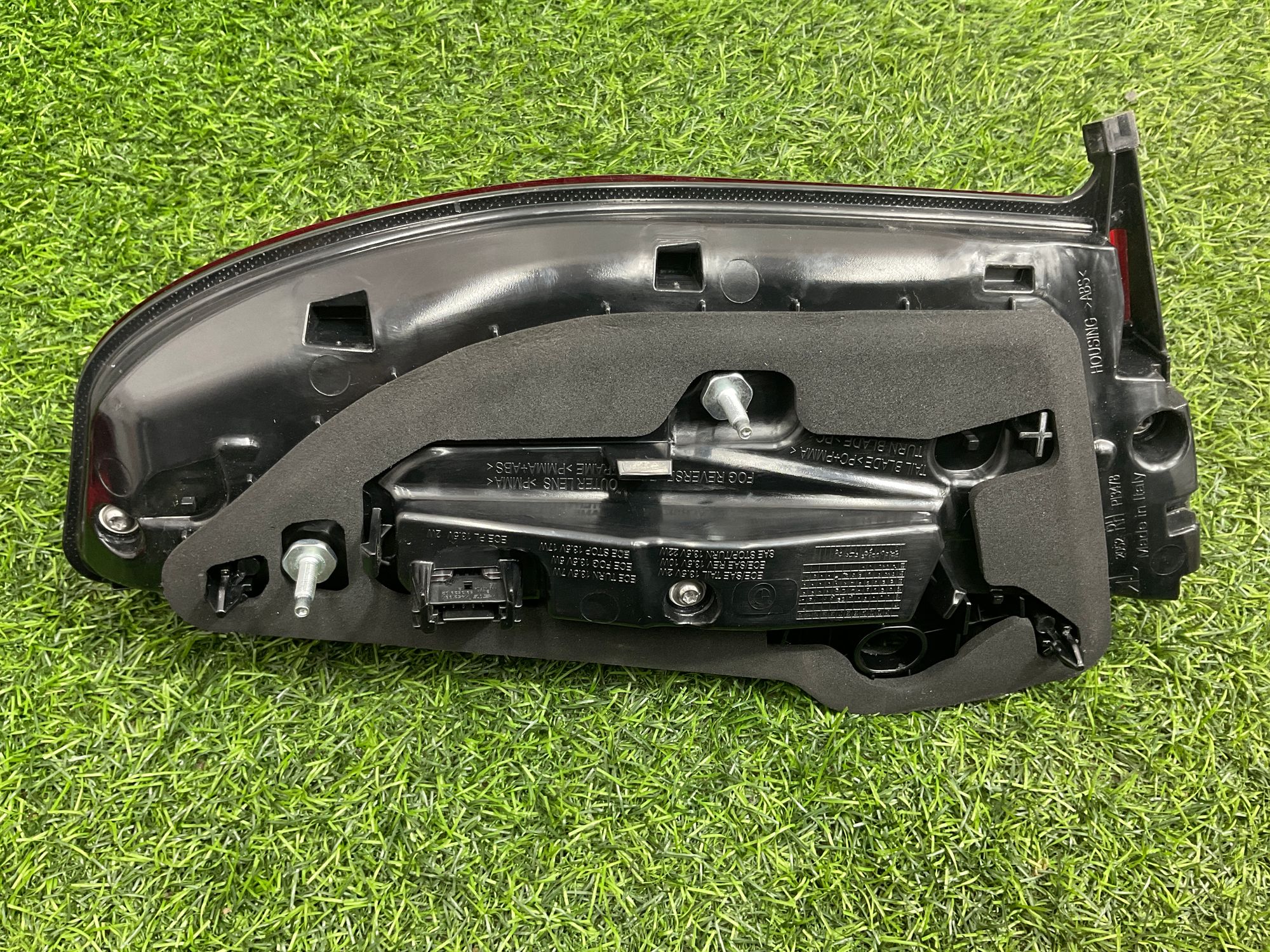 https://ycs.partsauto.market/partsauto-images/thmbs/userImages/h353NjtZg3VDP19b5HMt7LlpbQ93/part/428317ac-6ace-4b4c-b64e-5c31e0ce89ea_1739797361800.jpg