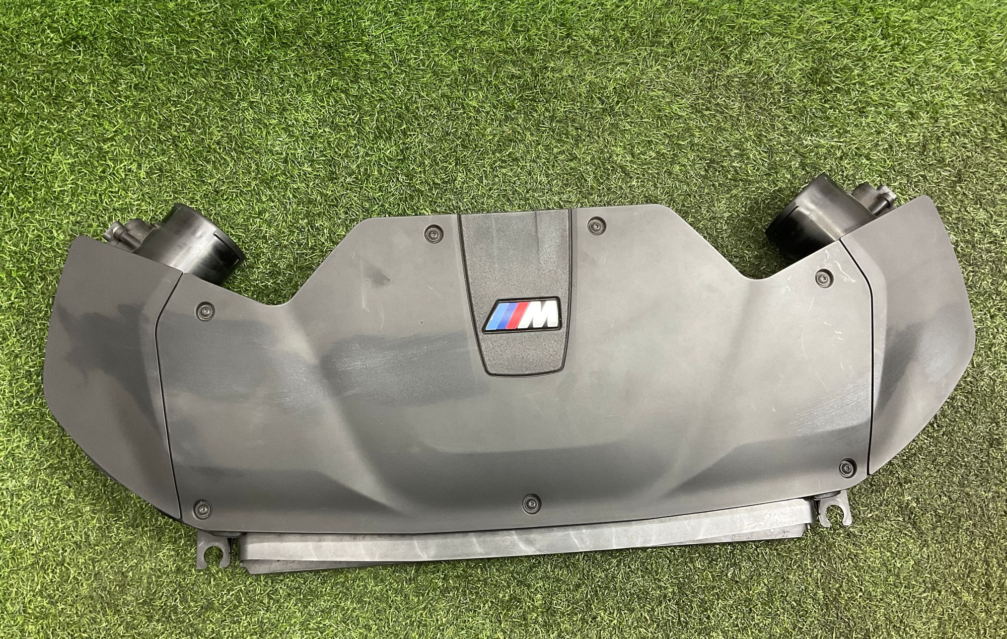 https://ycs.partsauto.market/partsauto-images/thmbs/userImages/h353NjtZg3VDP19b5HMt7LlpbQ93/part/4291fa0a-7b1d-4acc-a817-05157ee5ab9f_1746524596053.jpg