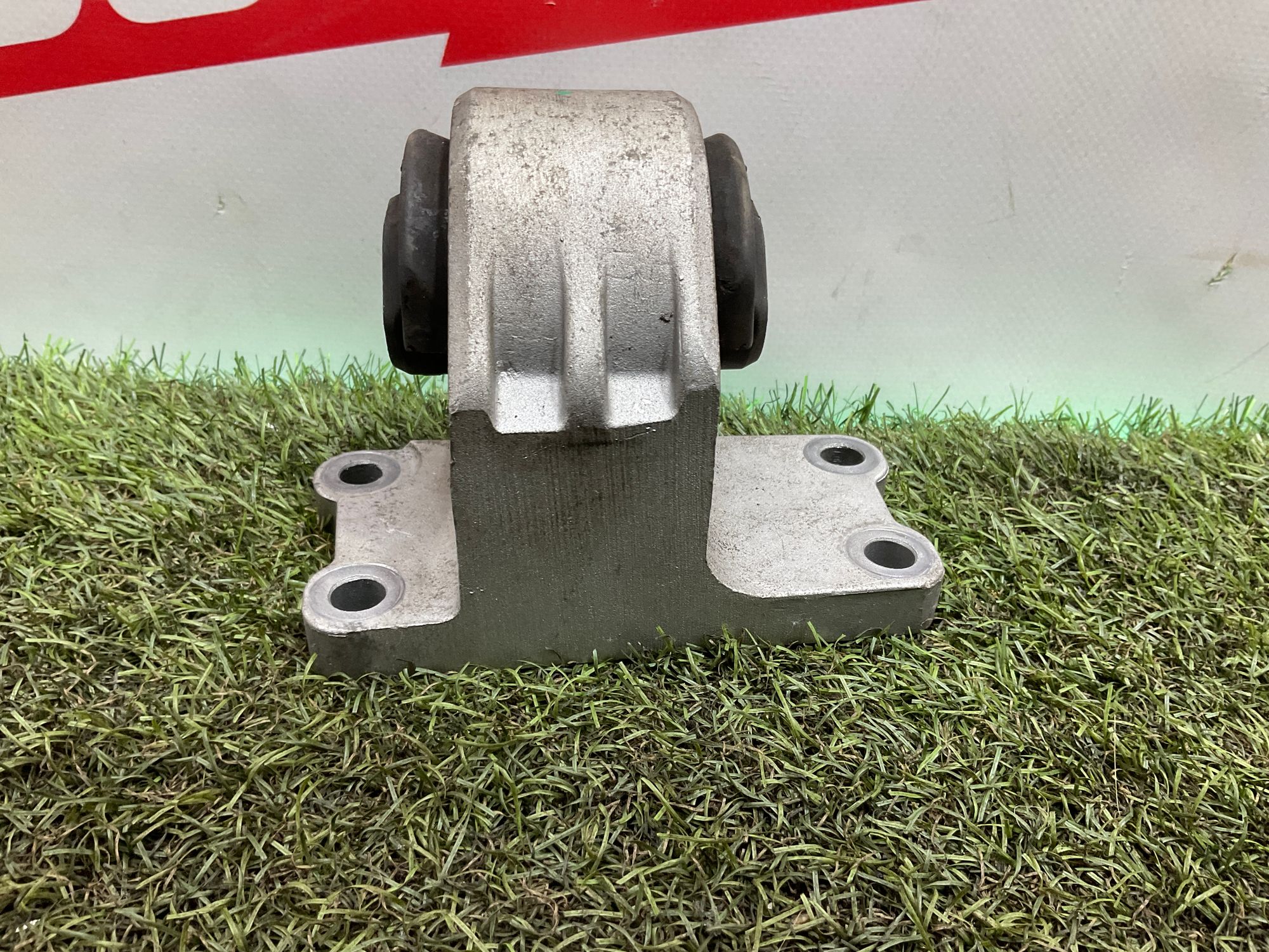 Подушка крепления КПП Land Rover Defender II 2023, 1000 рублей, Москва