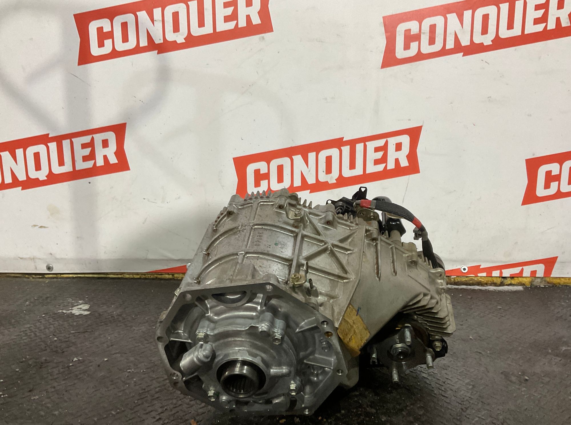 Раздатка Toyota Land Cruiser 200 рестайлинг 1VDFTV 2017, 100000 рублей, Москва