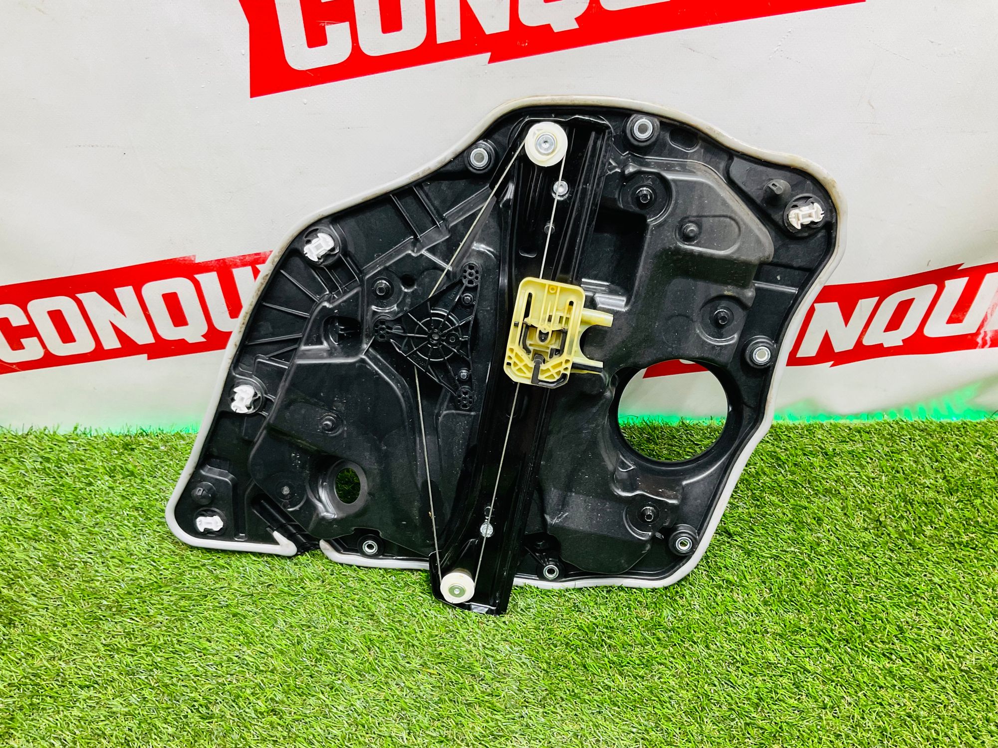 https://ycs.partsauto.market/partsauto-images/thmbs/userImages/h353NjtZg3VDP19b5HMt7LlpbQ93/part/433b8987-3380-47e4-afa0-55a2e34a3ef1_1781530434113.jpg