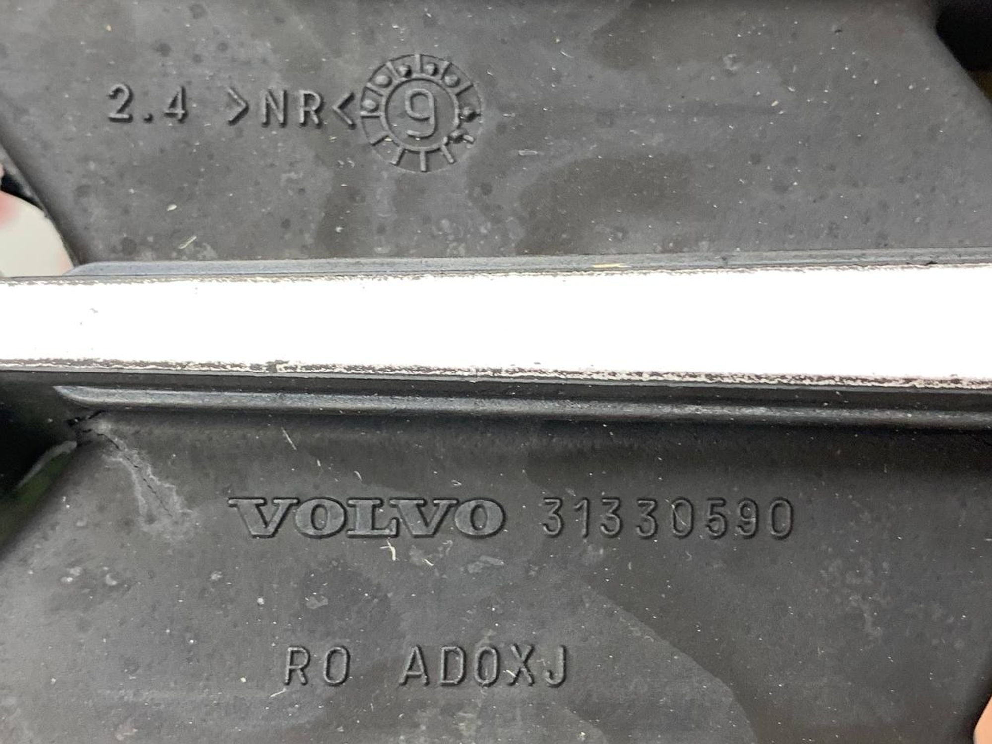 https://ycs.partsauto.market/partsauto-images/thmbs/userImages/h353NjtZg3VDP19b5HMt7LlpbQ93/part/4351c82f-d62a-4bab-a423-aa4d3d709b37_1717143812937.jpg