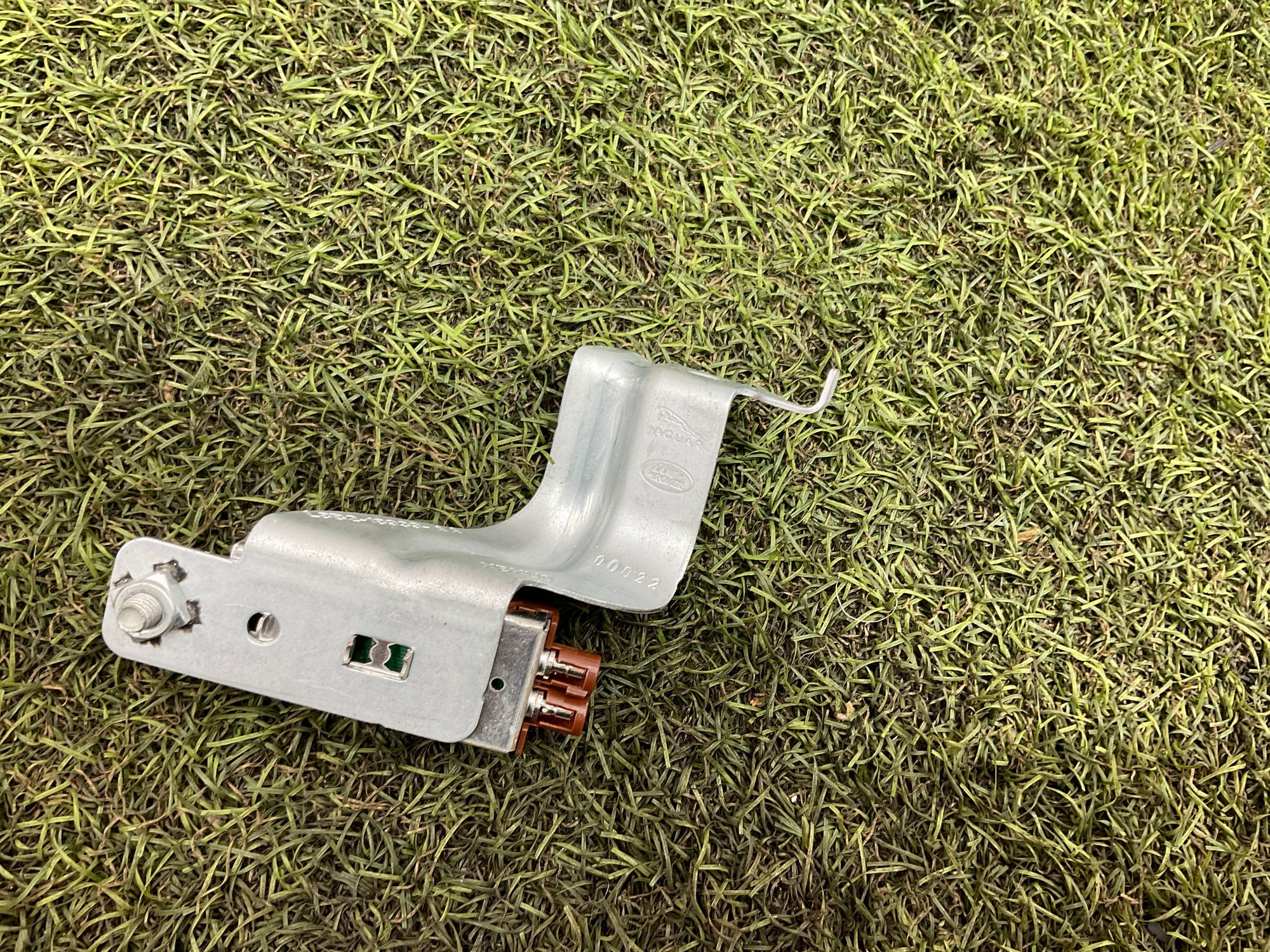 Усилитель антенны Land Rover Defender II L663 2022, 1000 рублей, Москва