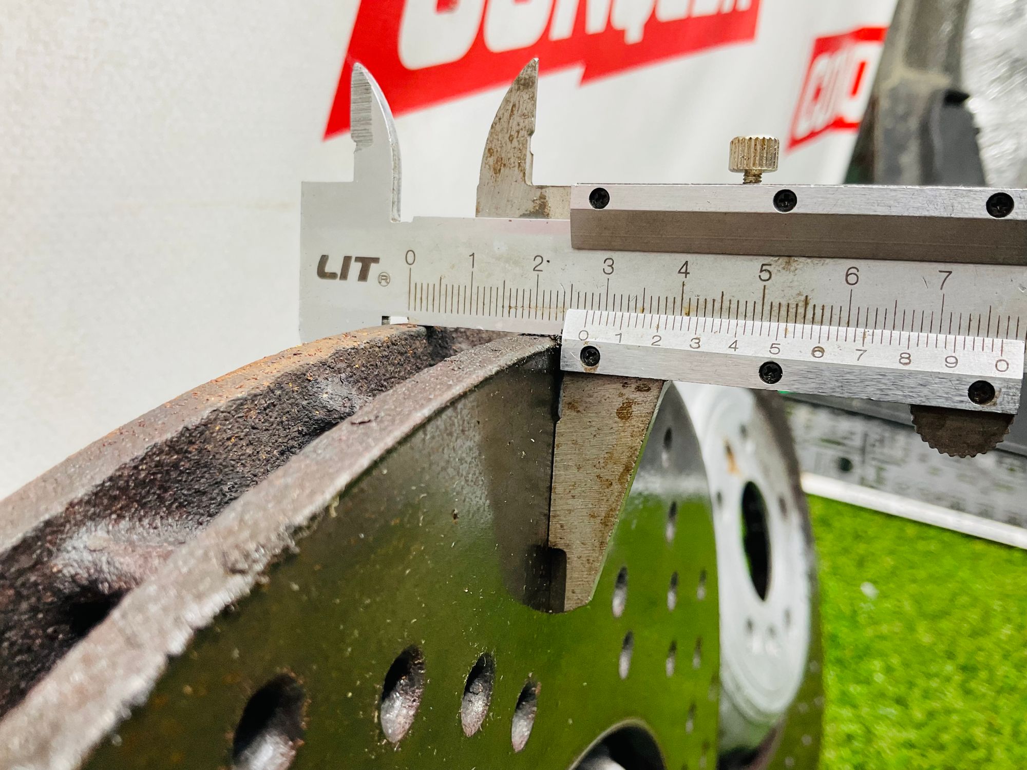 https://ycs.partsauto.market/partsauto-images/thmbs/userImages/h353NjtZg3VDP19b5HMt7LlpbQ93/part/43882a48-a1c3-460d-bc69-68b280469f9f_1784366575306.jpg