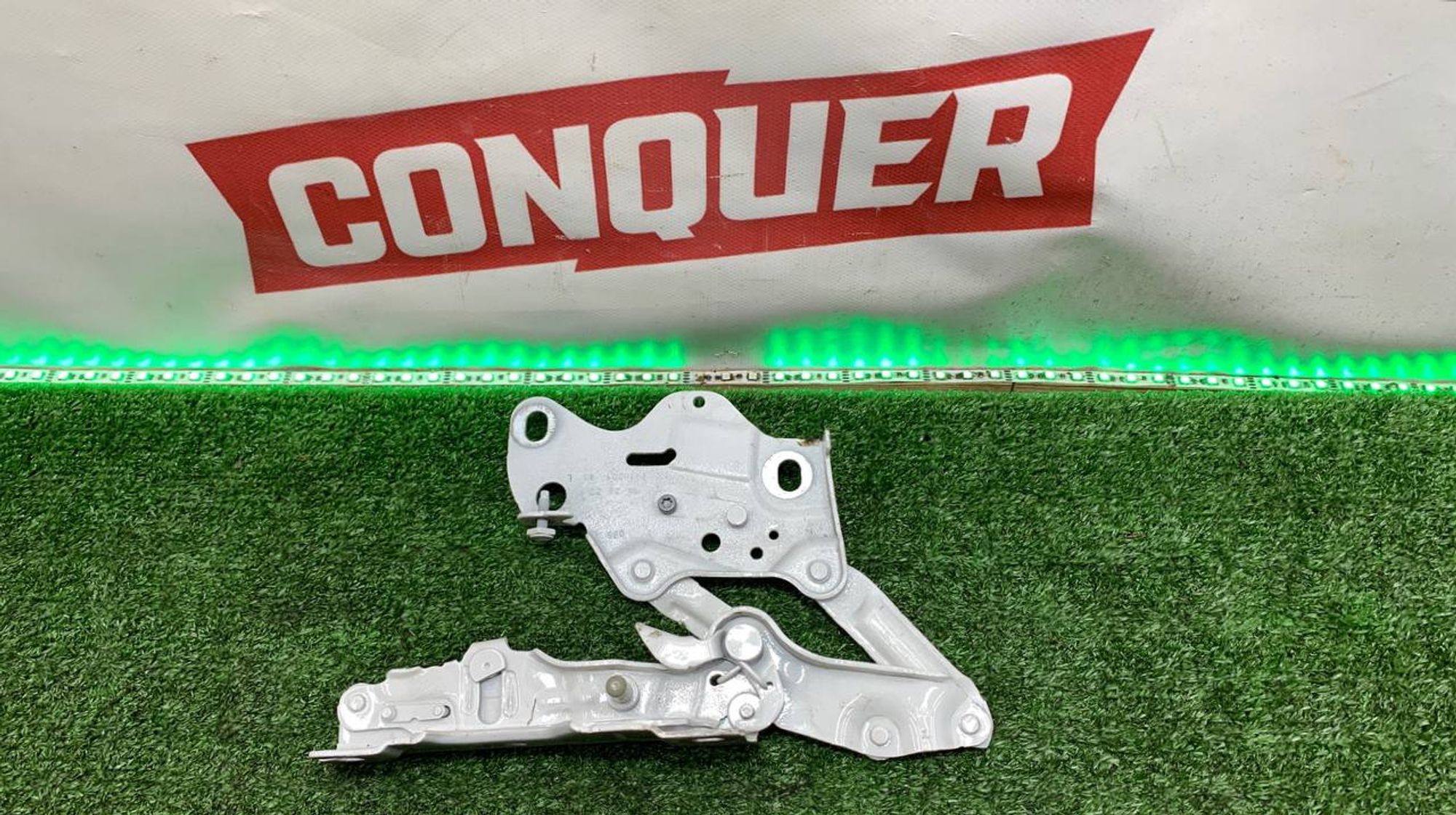 https://ycs.partsauto.market/partsauto-images/thmbs/userImages/h353NjtZg3VDP19b5HMt7LlpbQ93/part/438de365-da19-4461-87f1-56f55a1290de_1724495218257.jpg