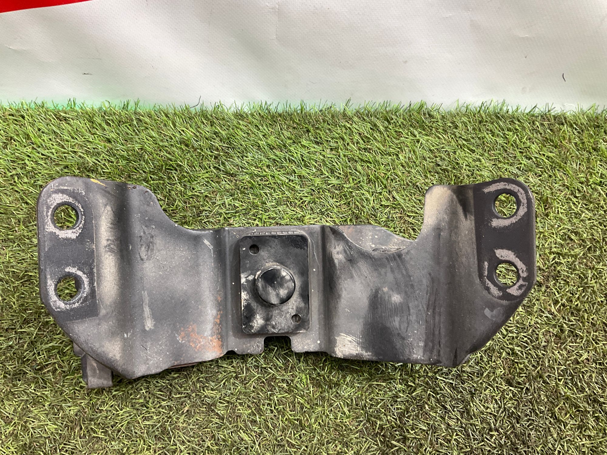 Подушка крепления КПП Toyota Land Cruiser 300 (2021—2023) 2022, 2000 рублей, Москва