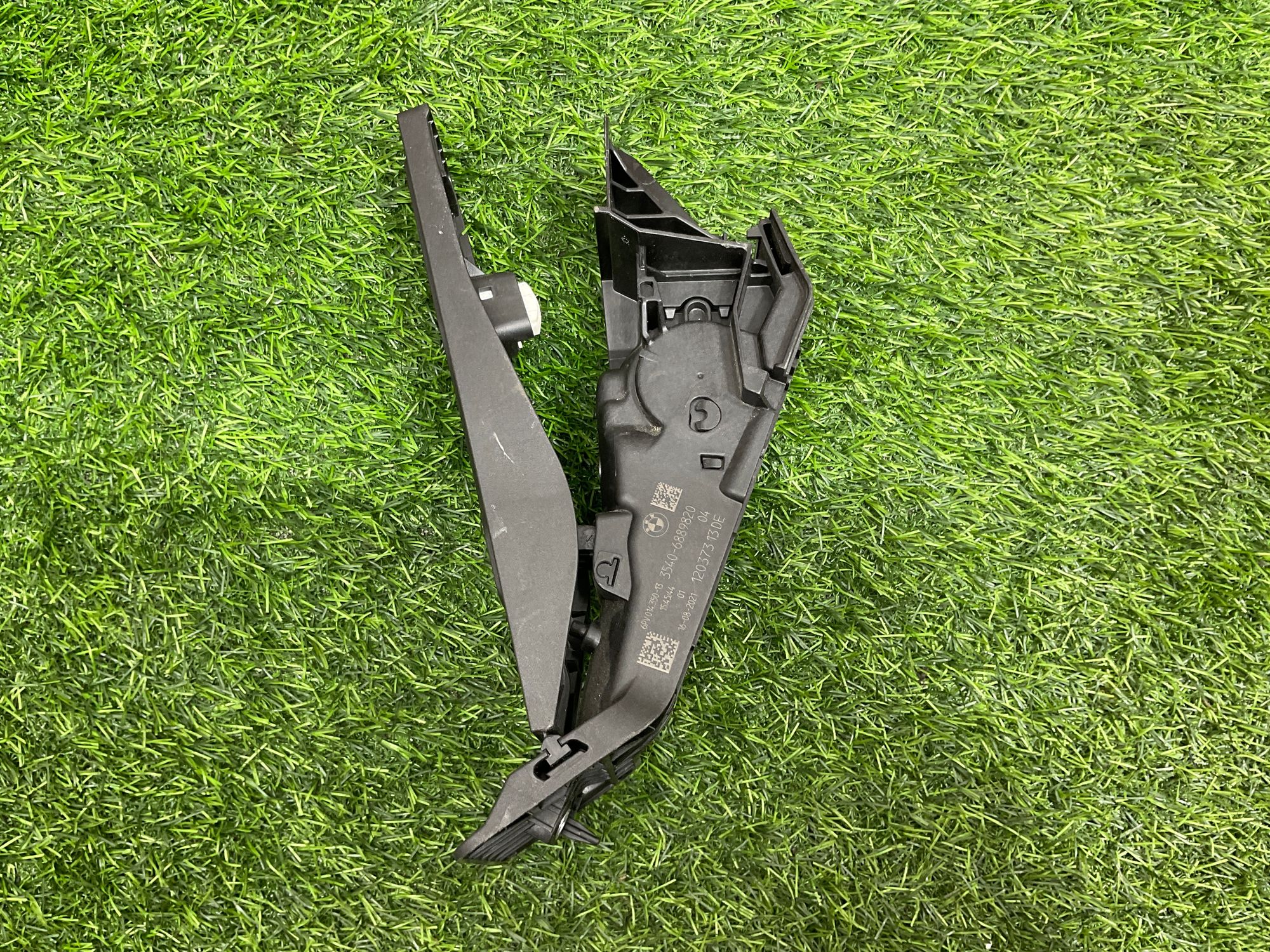 https://ycs.partsauto.market/partsauto-images/thmbs/userImages/h353NjtZg3VDP19b5HMt7LlpbQ93/part/43f31f7e-e908-47f9-bcb3-cd3990db5088_1734338774132.jpg