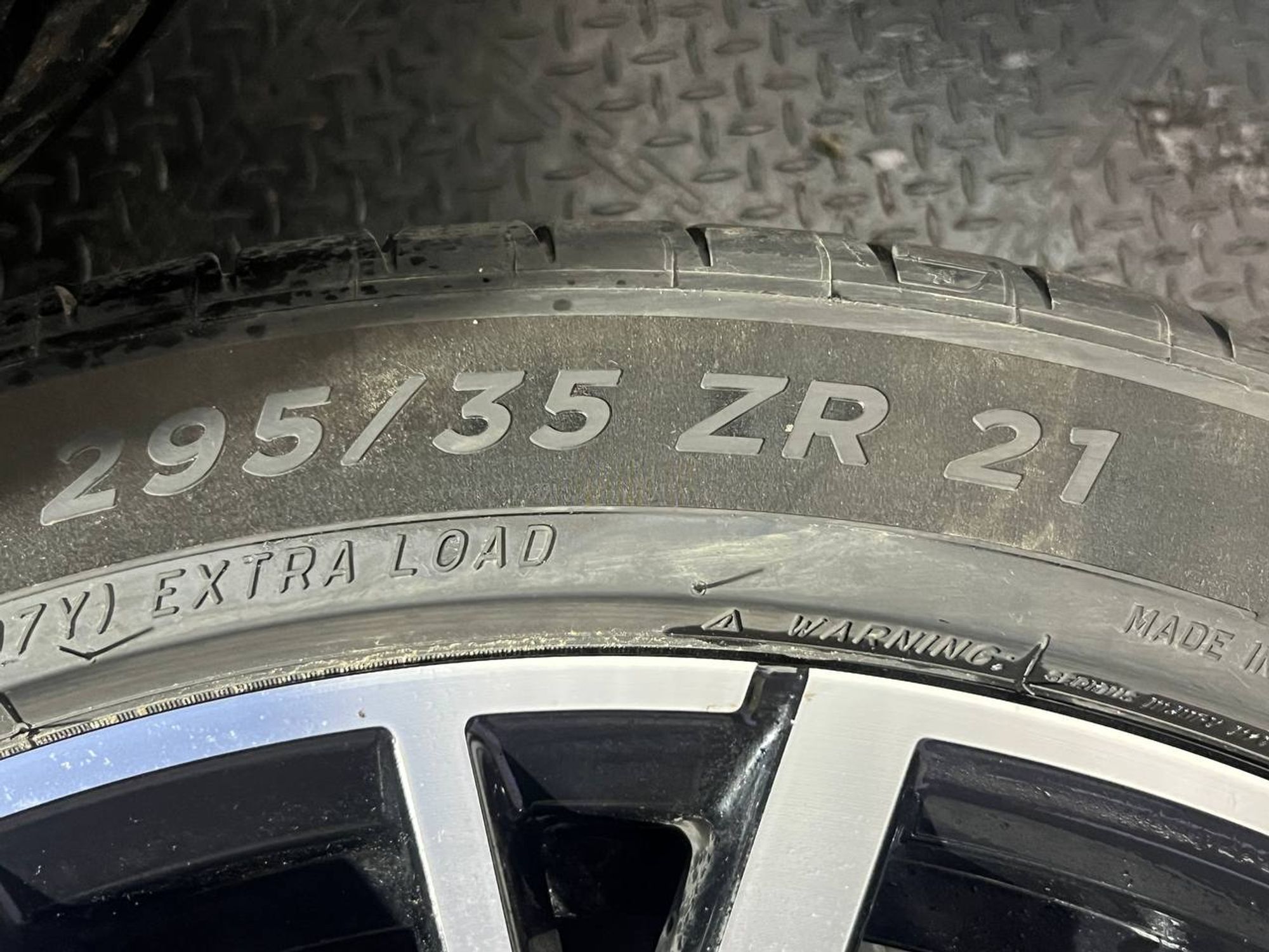 https://ycs.partsauto.market/partsauto-images/thmbs/userImages/h353NjtZg3VDP19b5HMt7LlpbQ93/part/44432aa0-6873-41e1-bbf1-b7e0118e1c49_1733318671436.jpg