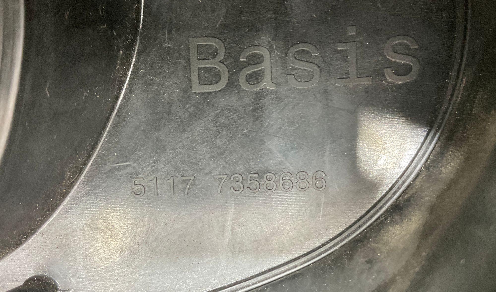 https://ycs.partsauto.market/partsauto-images/thmbs/userImages/h353NjtZg3VDP19b5HMt7LlpbQ93/part/44819486-53a6-4e72-b6ed-58a2f5899c9e_1736952997381.jpg