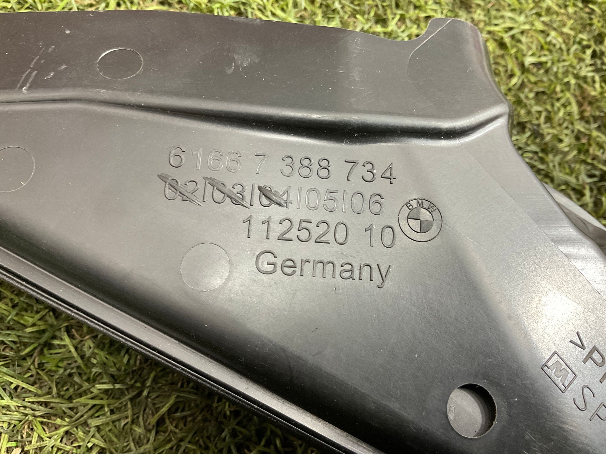 Водосток капота BMW M5, F90 рестайлинг, 1000 рублей, Москва